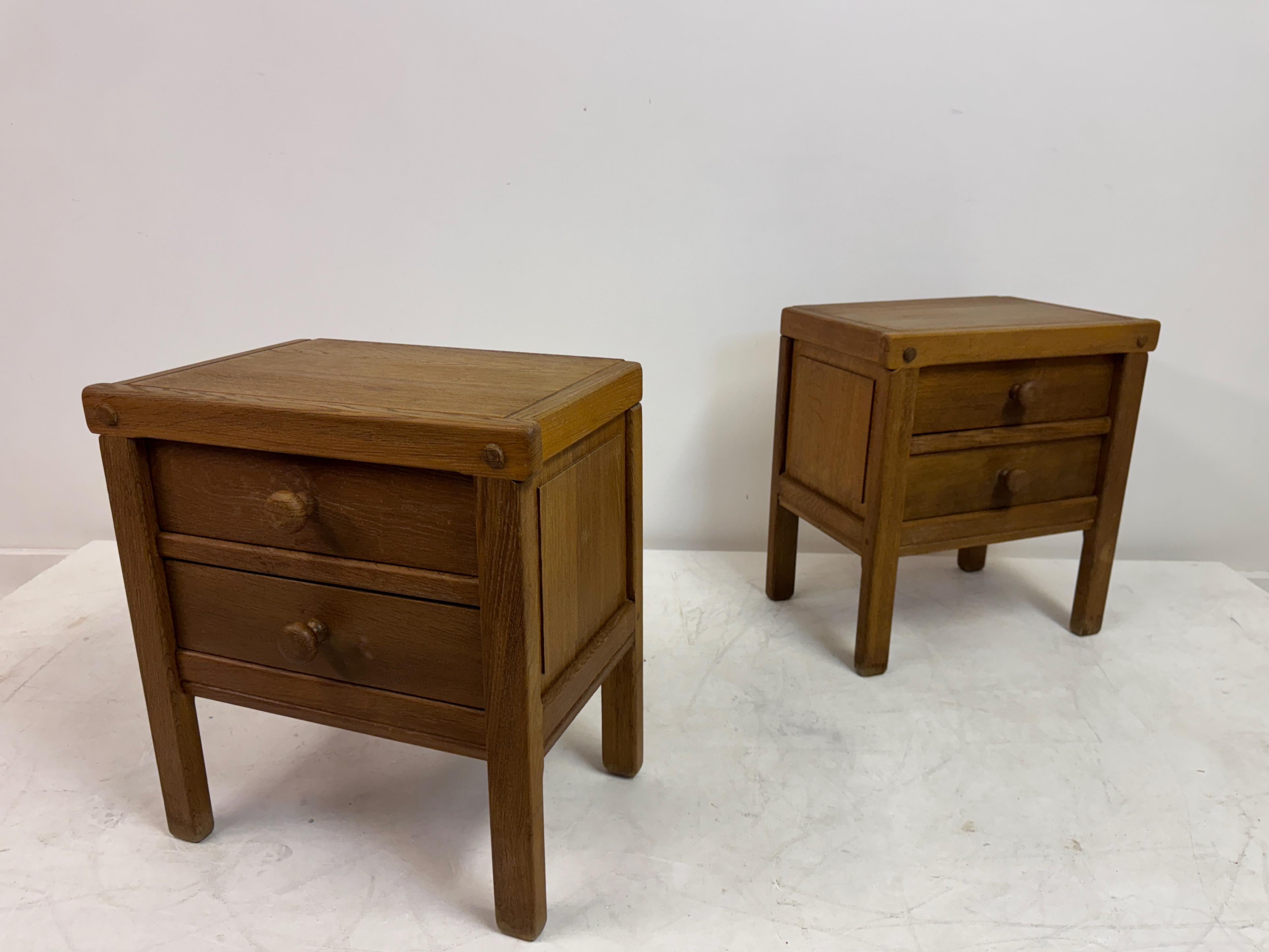 Pair of Brutalist Oak Bedside Cabinets or Nightstands, 1970s in vendita 9
