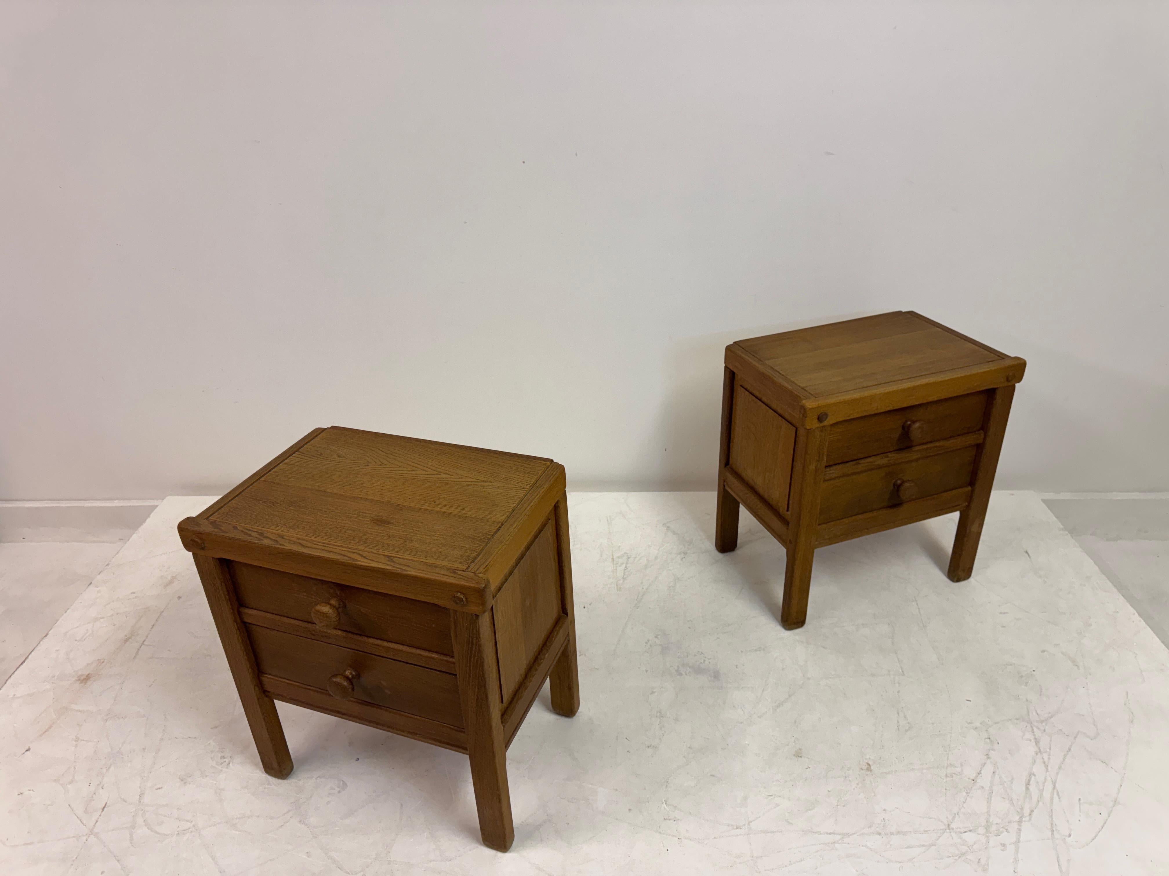 Pair of Brutalist Oak Bedside Cabinets or Nightstands, 1970s in vendita 10