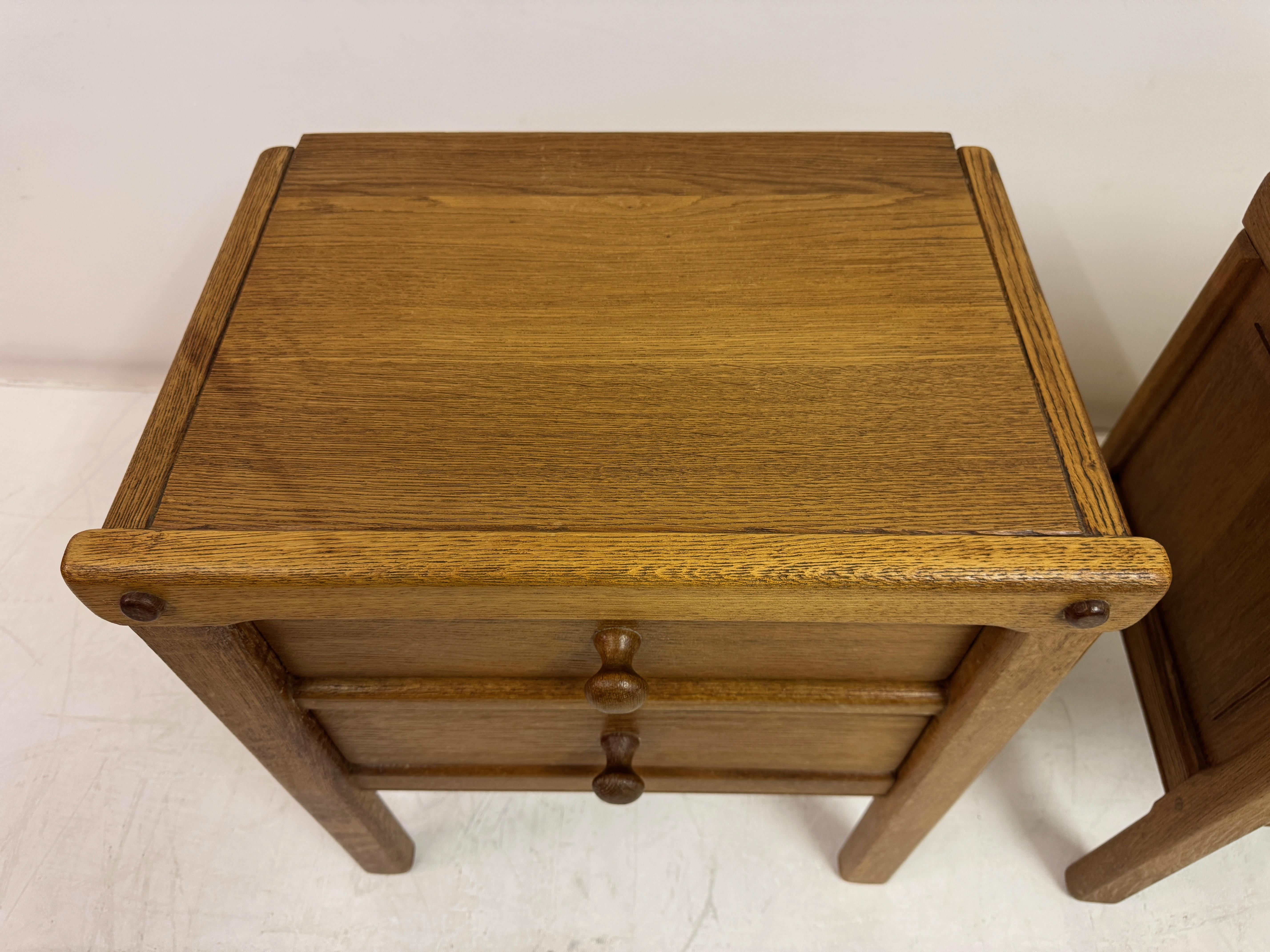 Coppia di comodini brutalisti in Oak, anni '60 in vendita 1