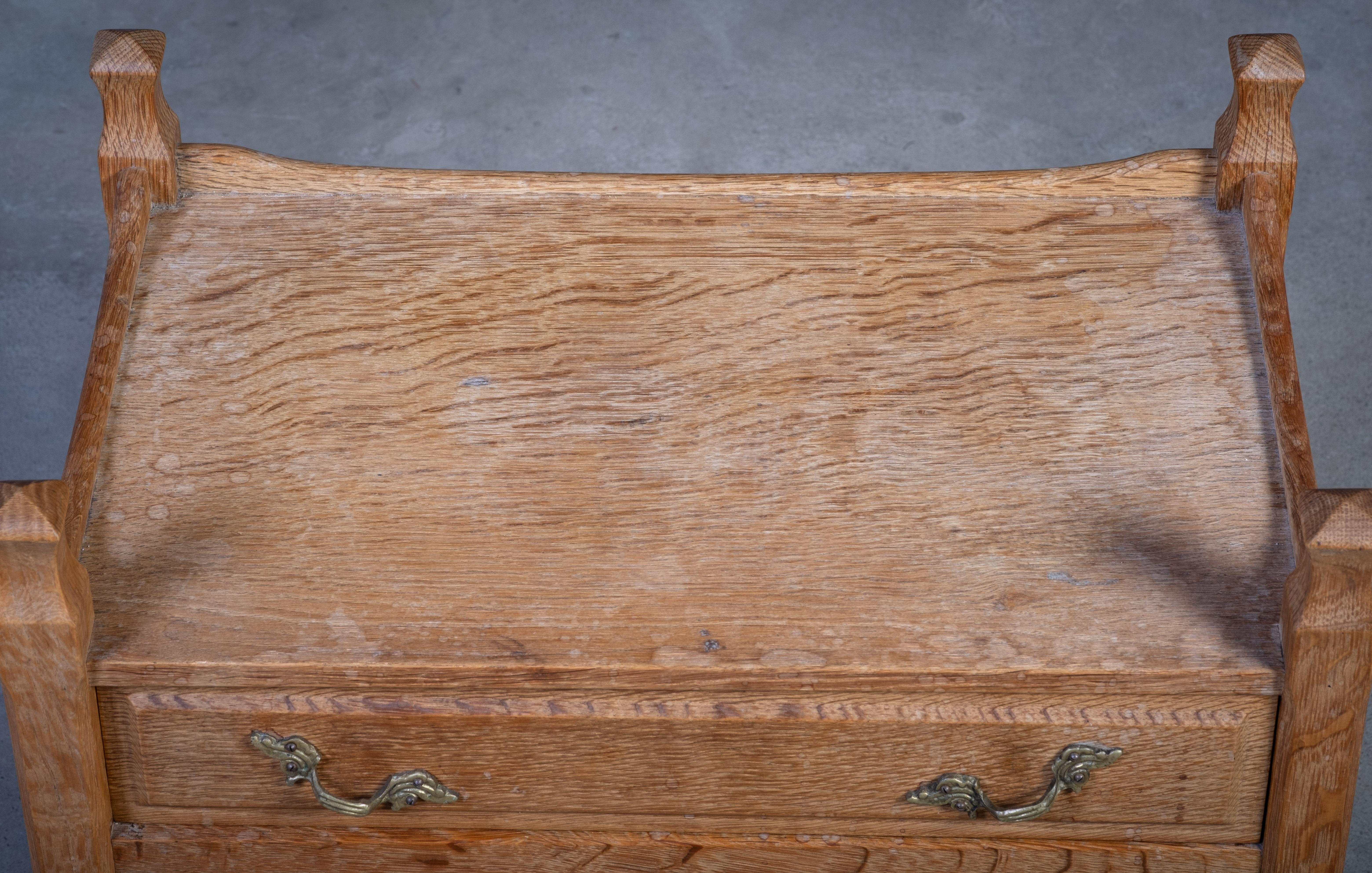 Coppia di comodini brutalisti in Oak di Henning Kjærnulf, anni '70 in vendita 9