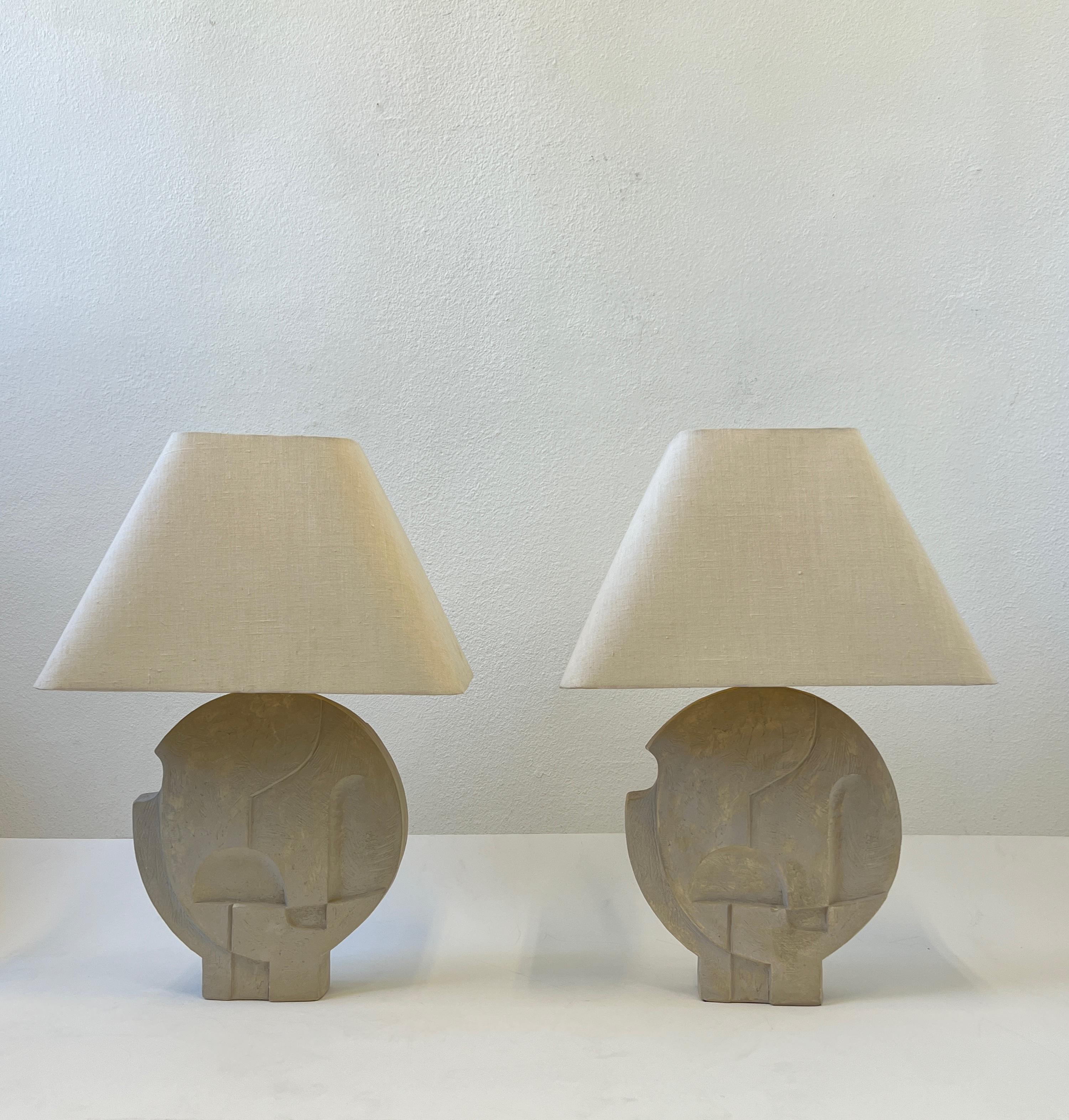 Pair of Brutalist Plaster and Brass Table Lamps by Casual Lamps of California In Good Condition In Palm Springs, CA