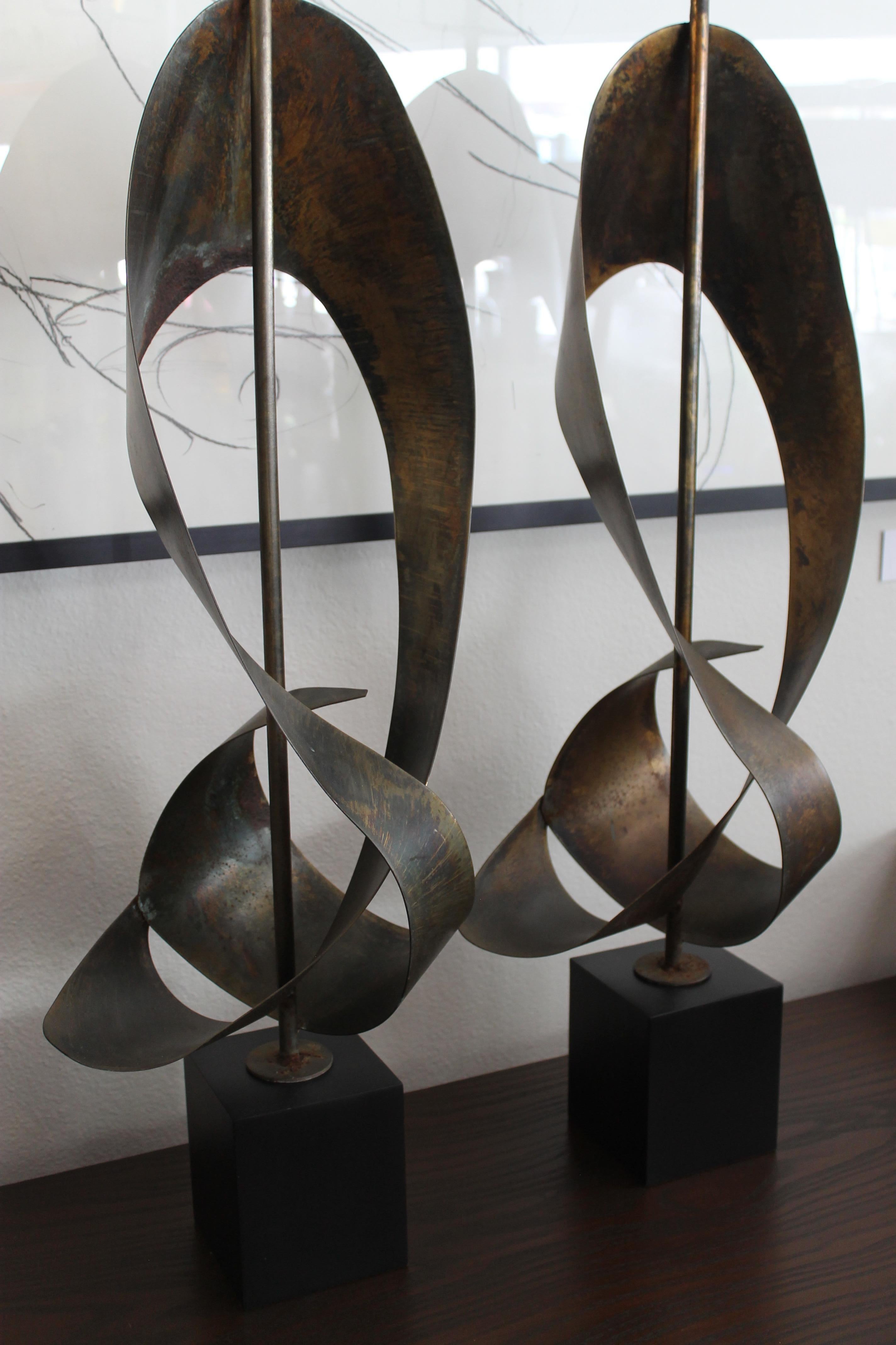 Mid-Century Modern Pair of Brutalist Ribbon Cut Lamps by Richard Barr for the Laurel Lamp Co.