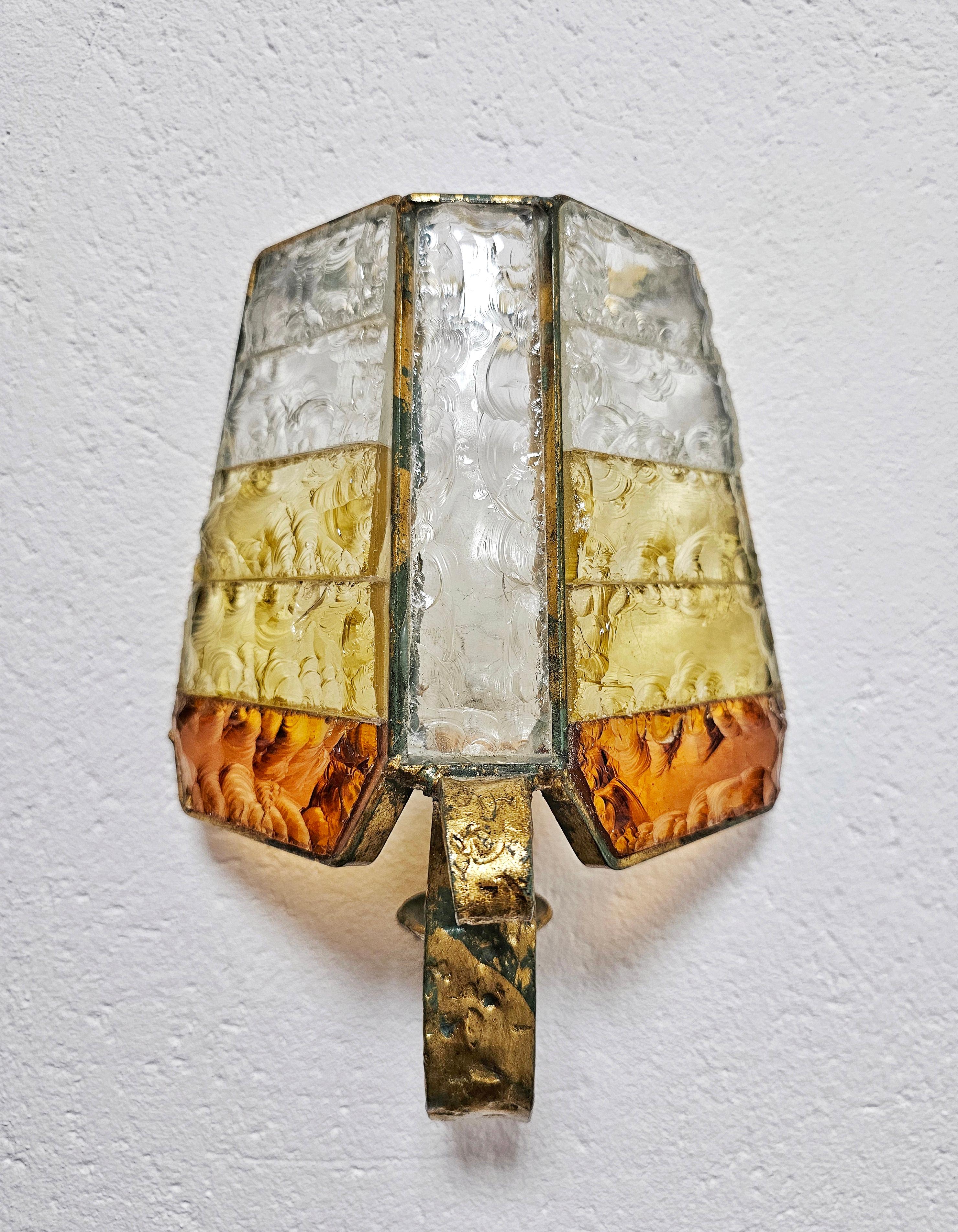 Steel Pair of Brutalist Sconces in hammered glass by Longobard, Italy 1970s For Sale