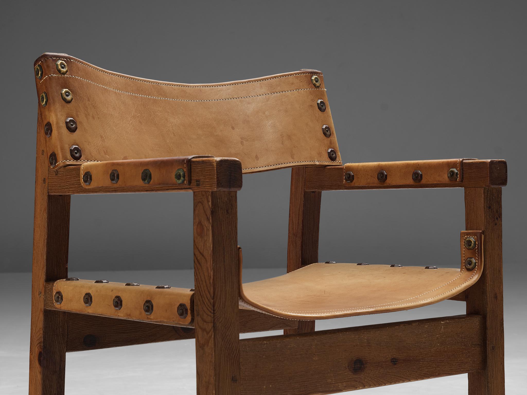 Pair of Brutalist Spanish Biosca Chairs in Leather  In Good Condition For Sale In Waalwijk, NL