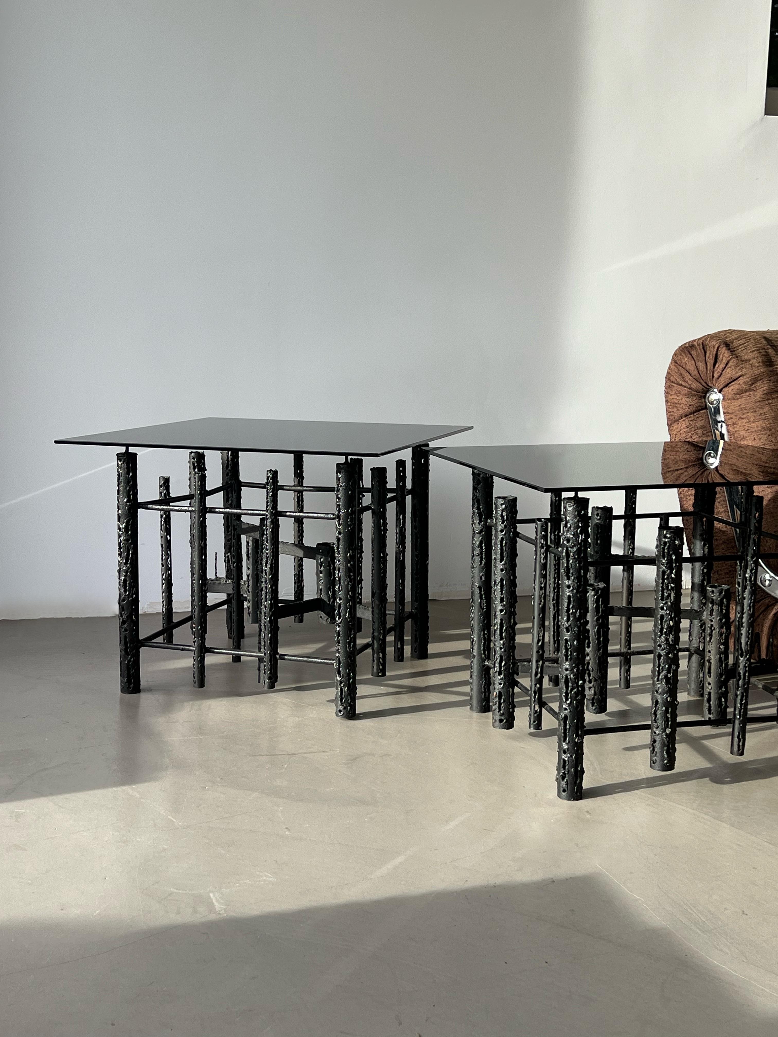 italien Paire de tables d'appoint en acier soudé de Studio Brutaliste par Masciarelli pour Regent en vente
