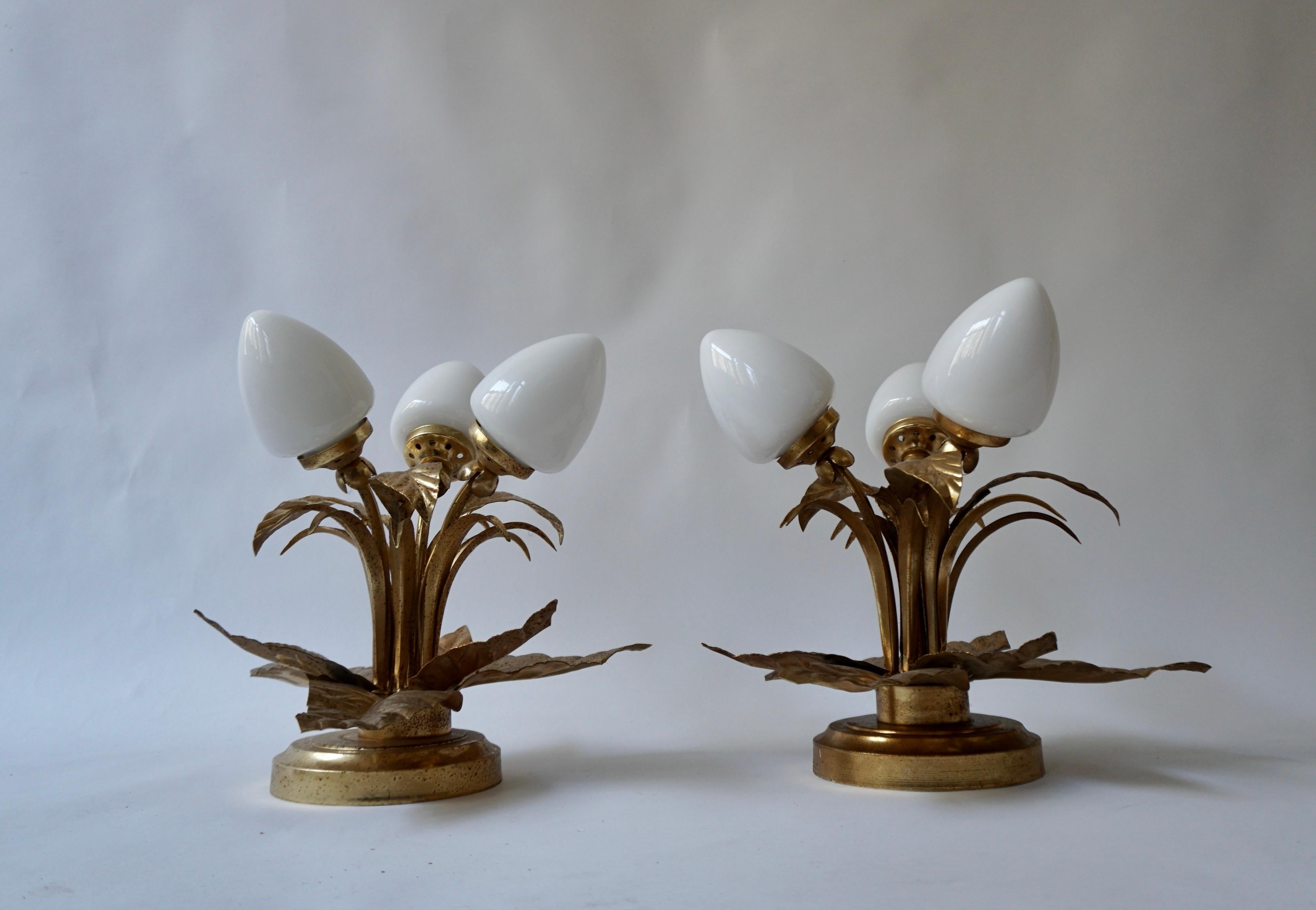 Pair of Brutalist Sunburst Flower Light Fixtures in Gilt Metal For Sale 5