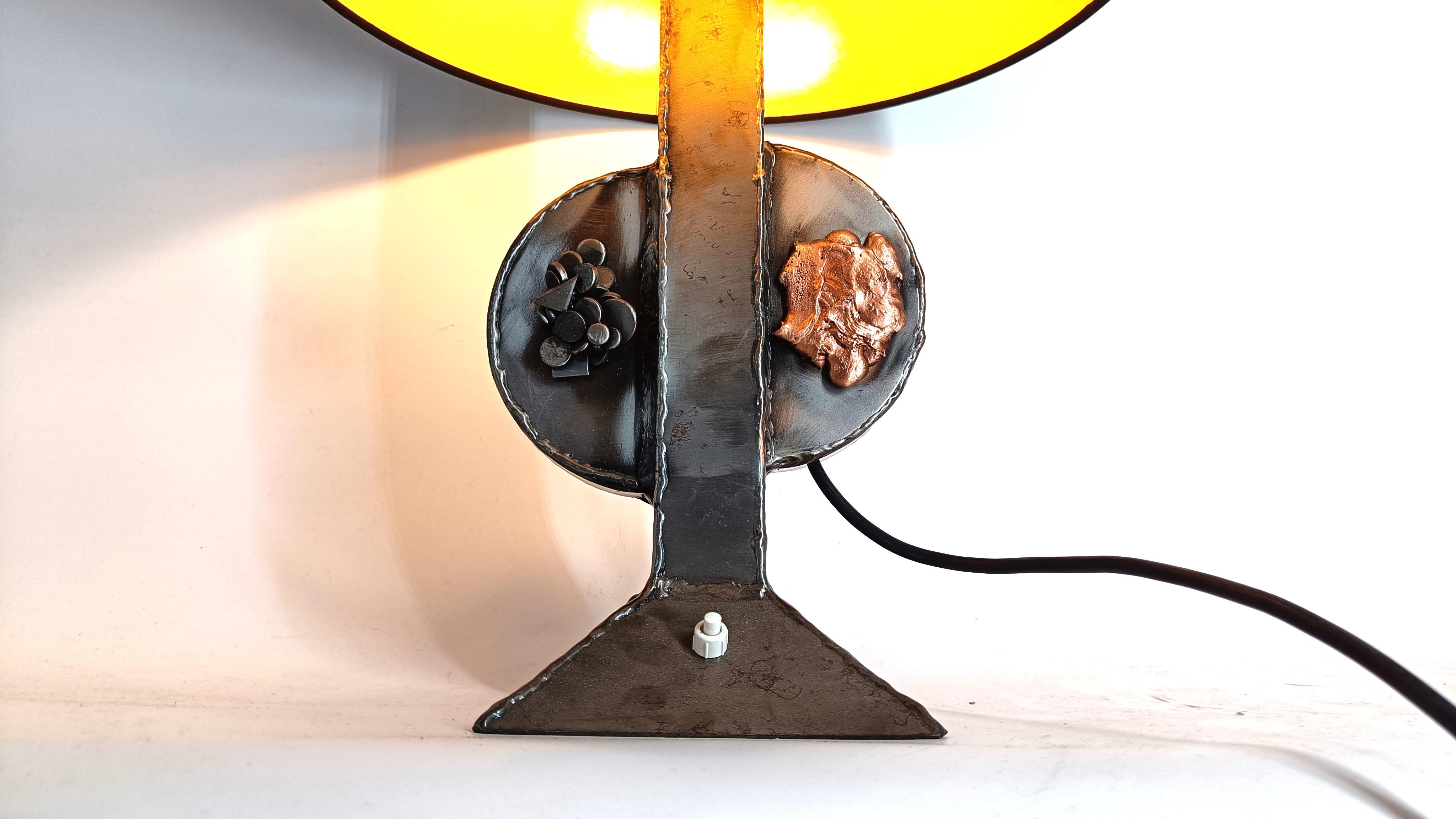 Coppia di lampade da tavolo brutaliste, anni '70 in vendita 4