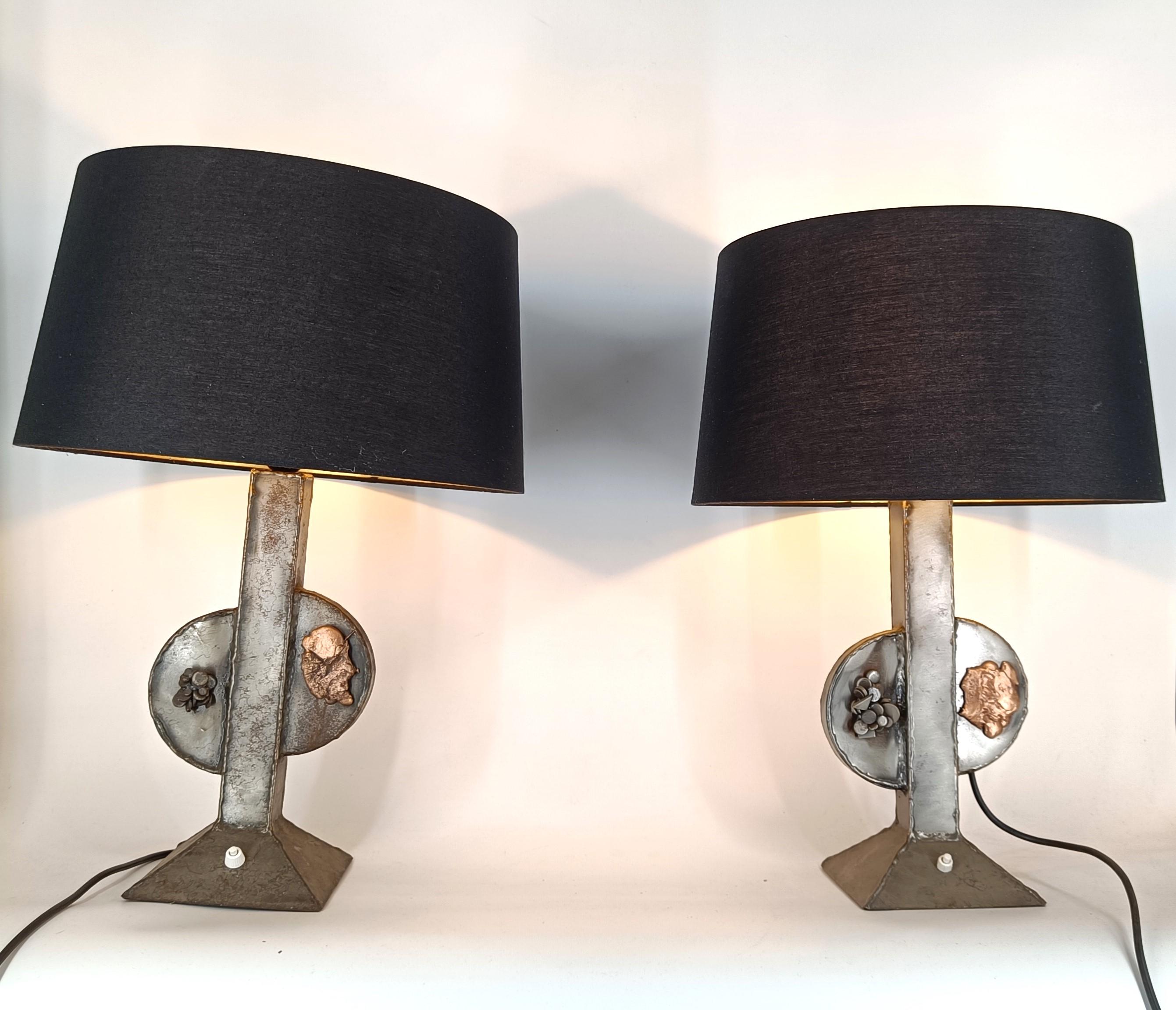 Metallo Coppia di lampade da tavolo brutaliste, anni '70 in vendita