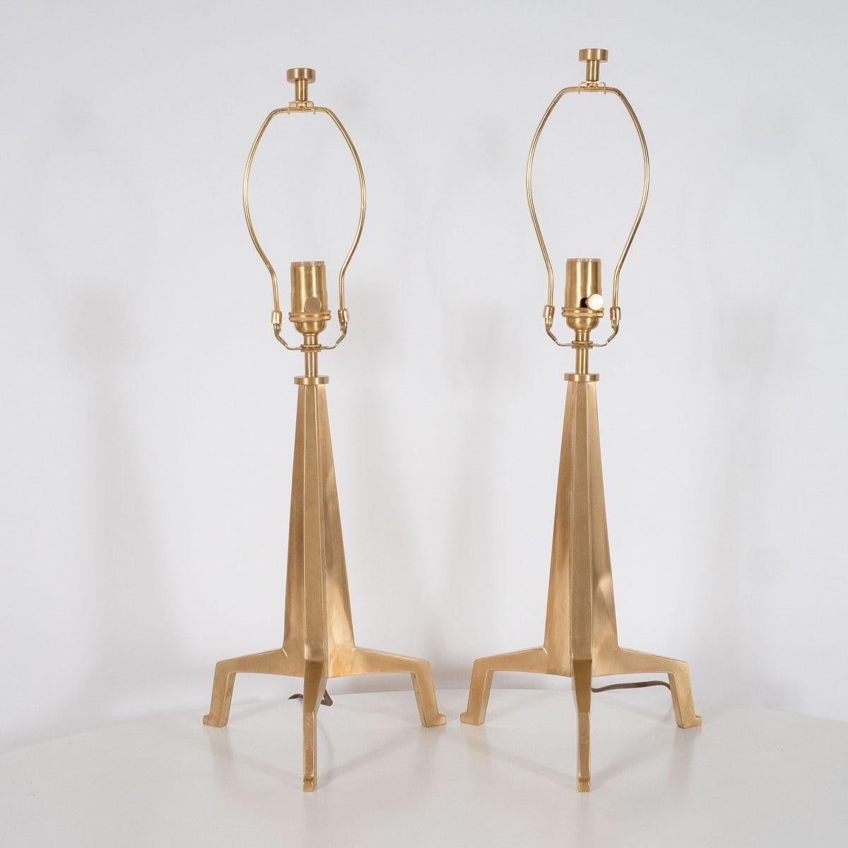 American Pair of Brutalist Tripod Table Lamps by Marcelo Bessa For Sale