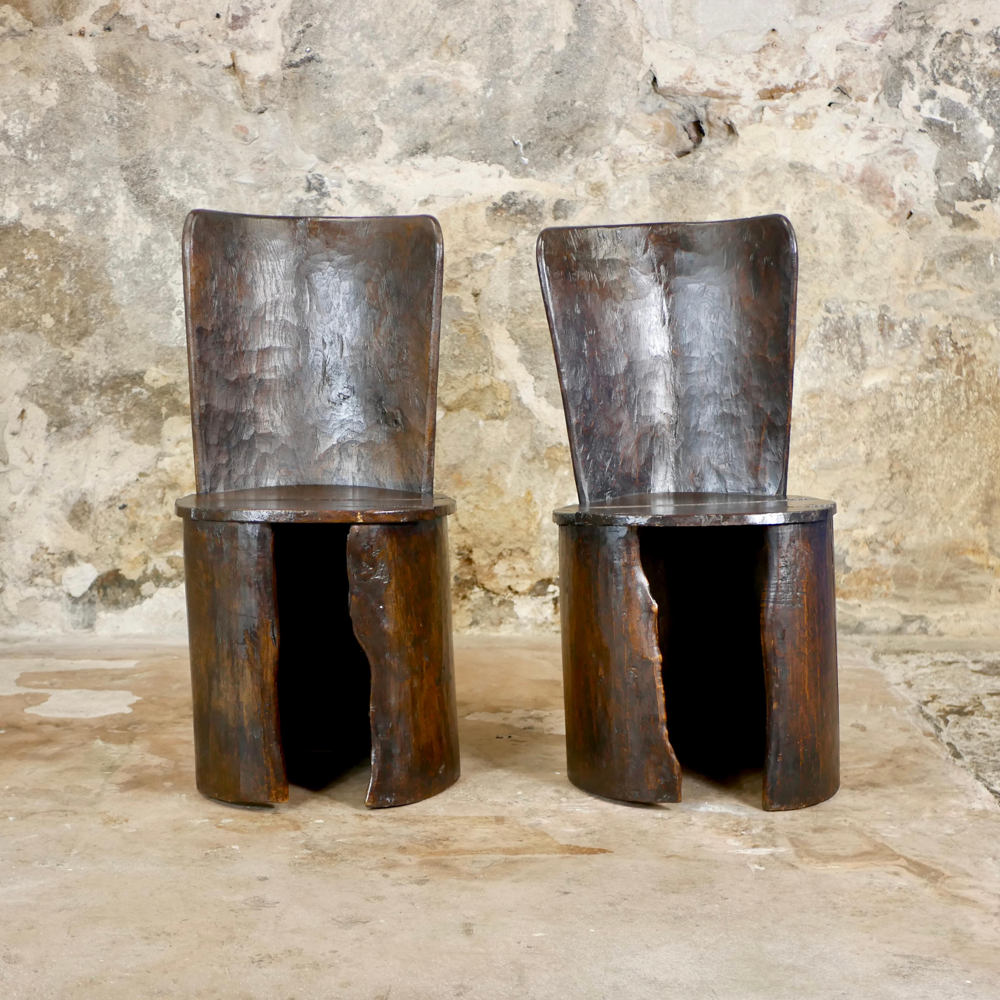Hand-Carved Pair of brutalist trunk tree chairs made in Bretagne, France, 1950s For Sale
