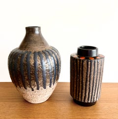 Paire de vases brutalistes par M. Simmulson pour Uppsala Ekeby, Suède, vers 1960