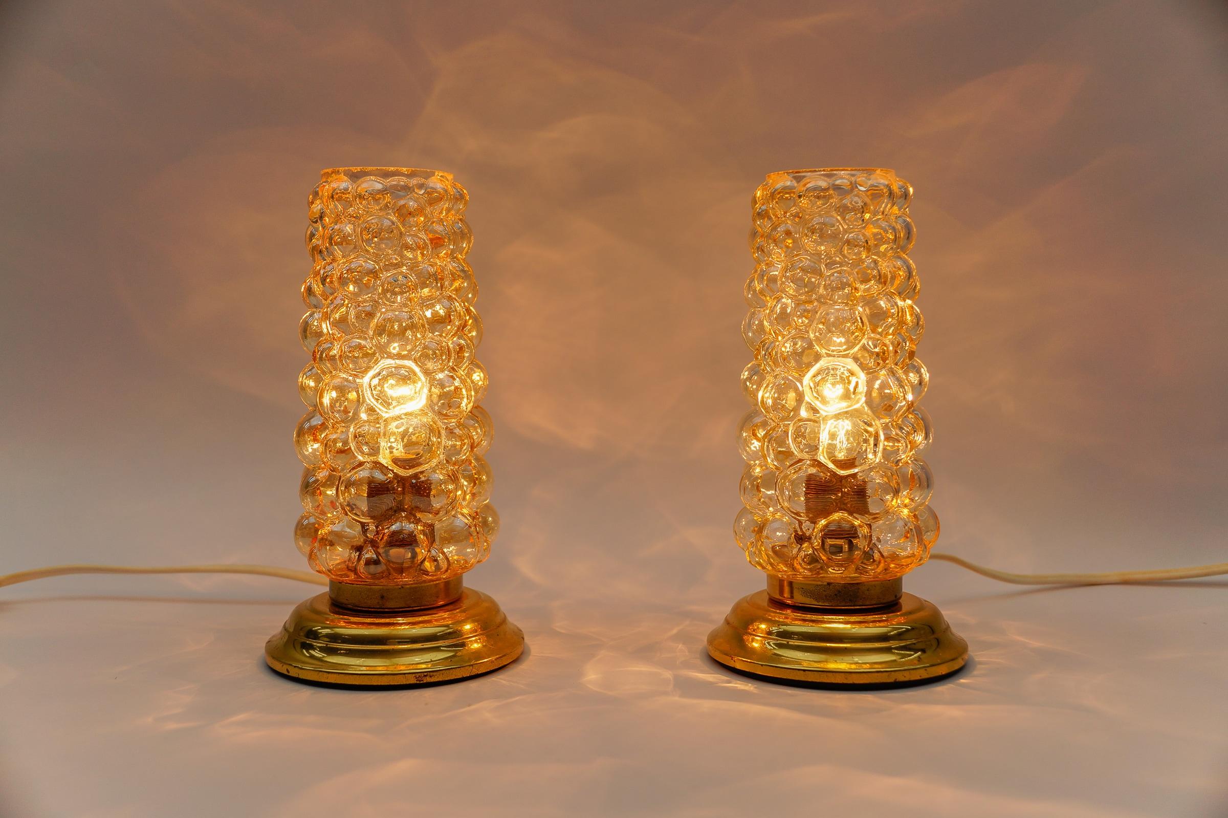 Paar Blasenglas-Tischlampen von Helena Tynell, 1960er Jahre (Deutsch) im Angebot