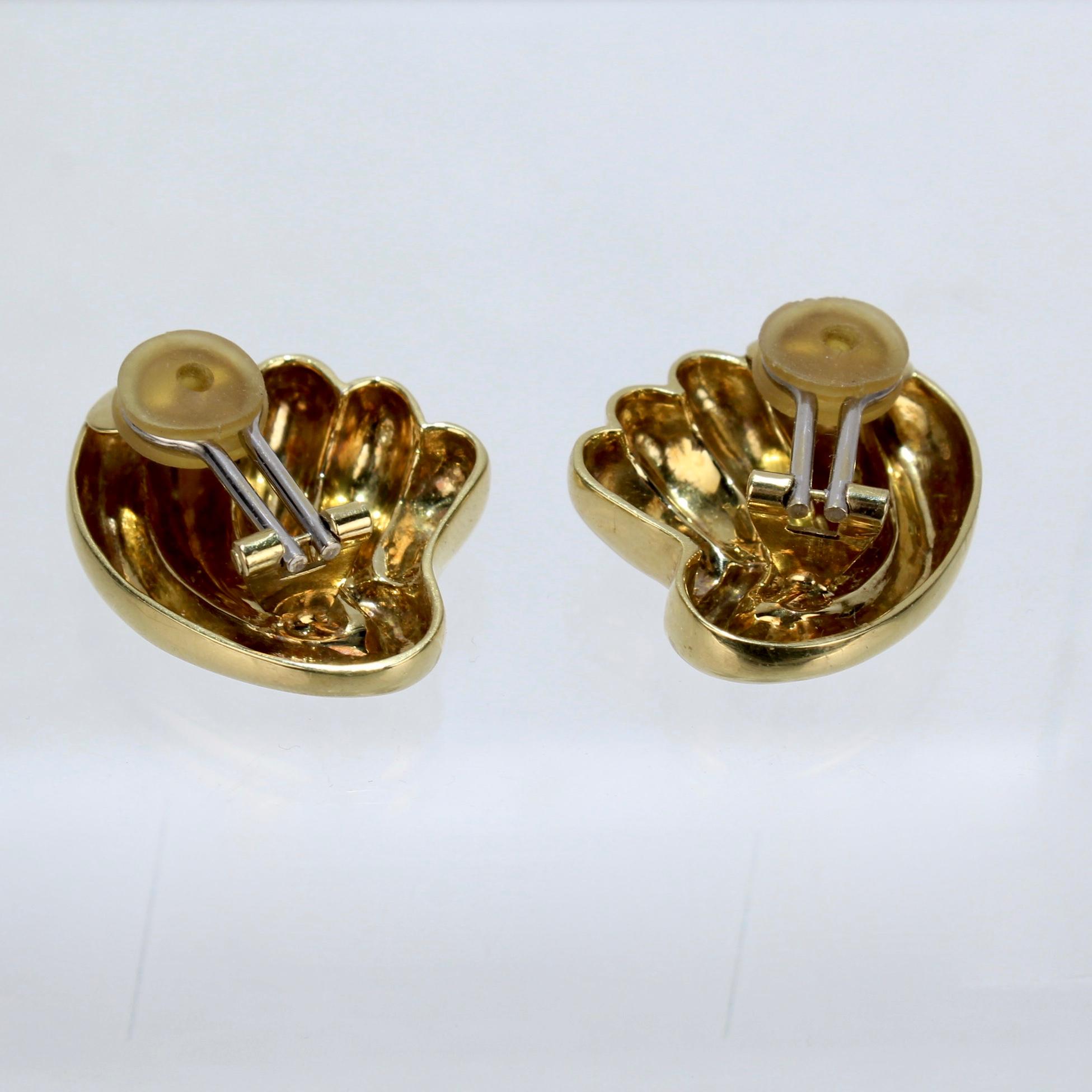 Pair of Bucherer 18 Karat Gold Fan Shaped Clip Earrings 2