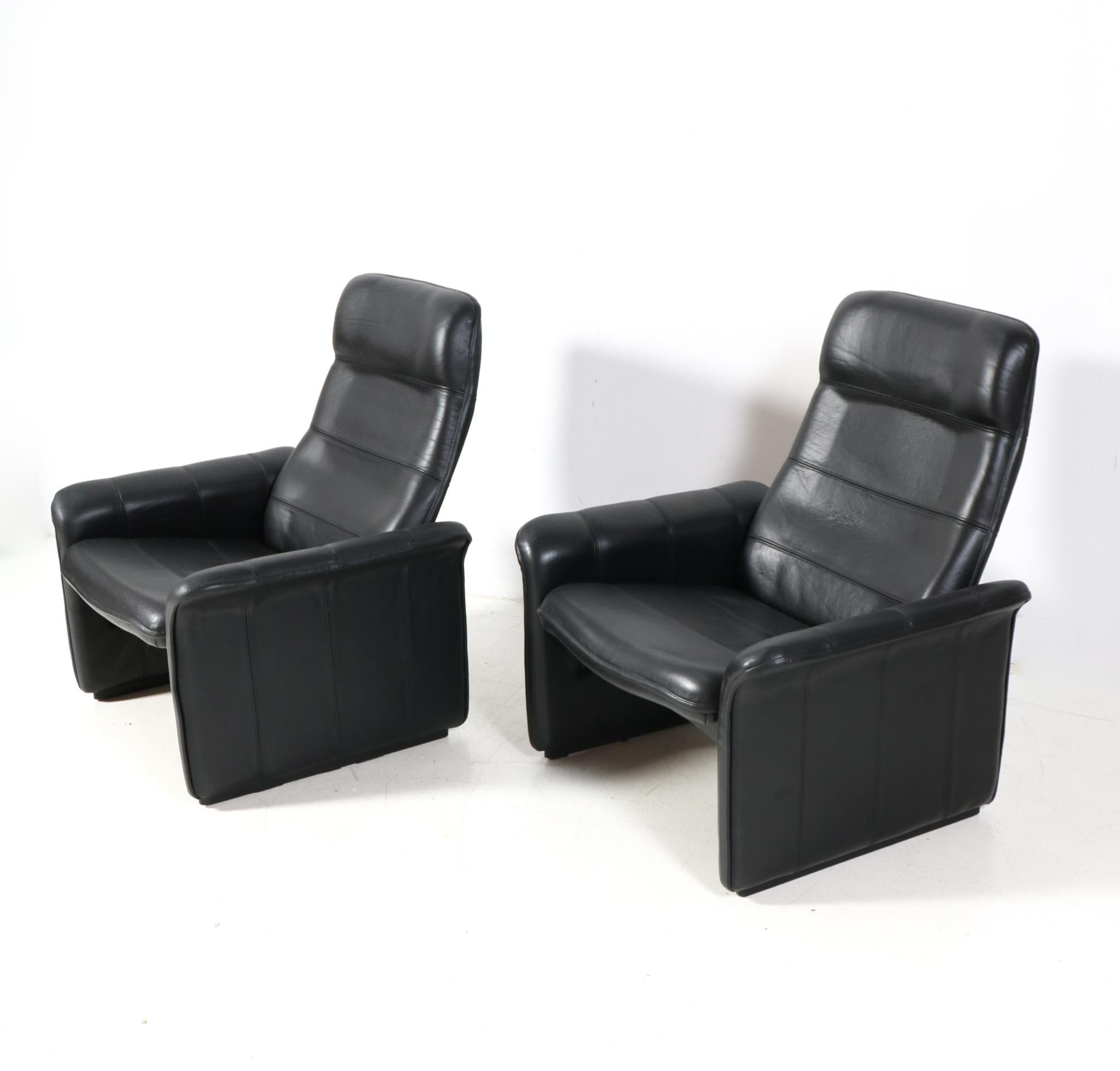 Swiss Pair of Buffalo Neck Leather DS-50 Lounge Chairs and Ottoman by De Sede, 1970s For Sale