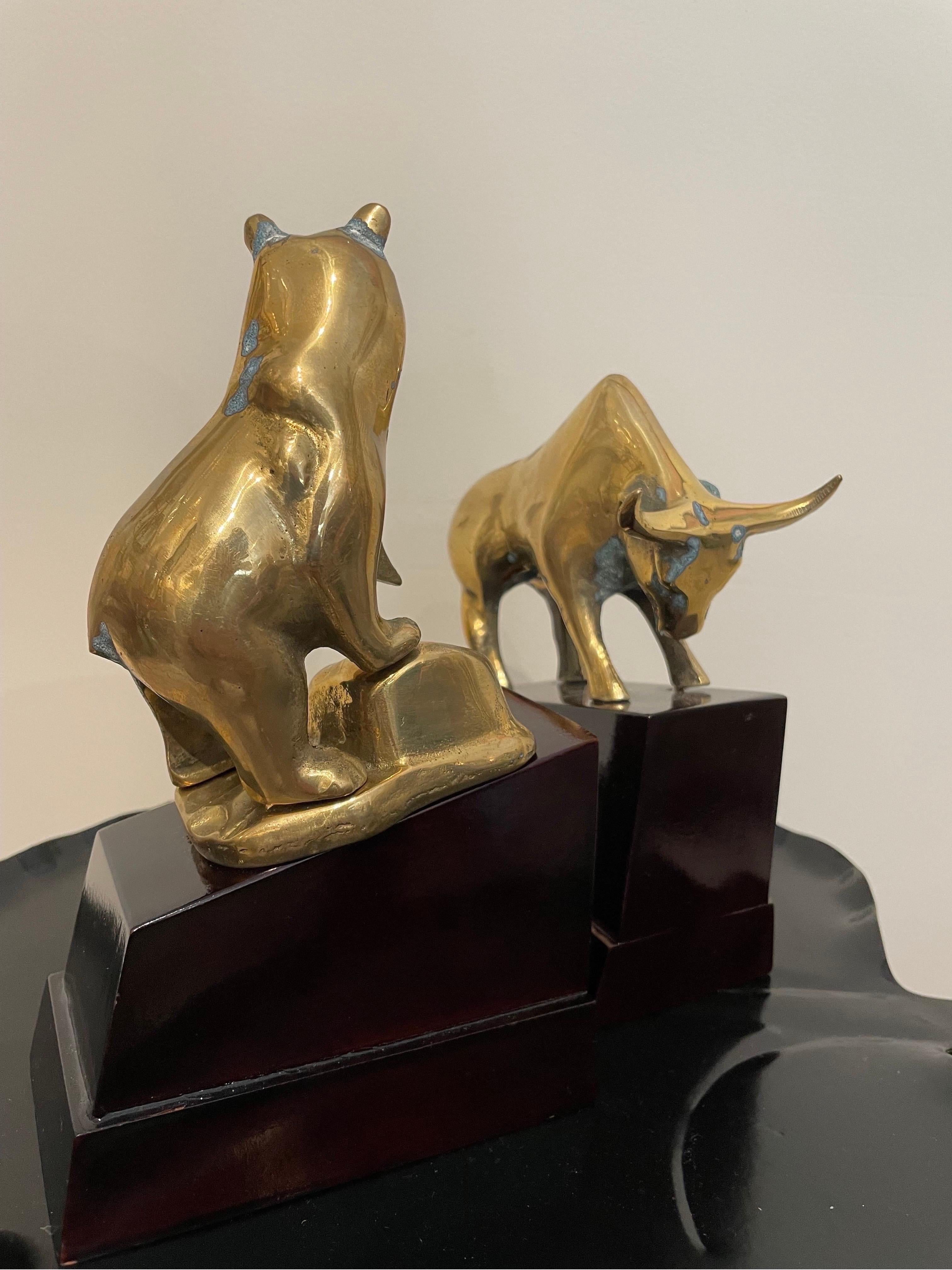 20th Century Pair of Bull & Bear Brass Bookends on Wood Bases For Sale