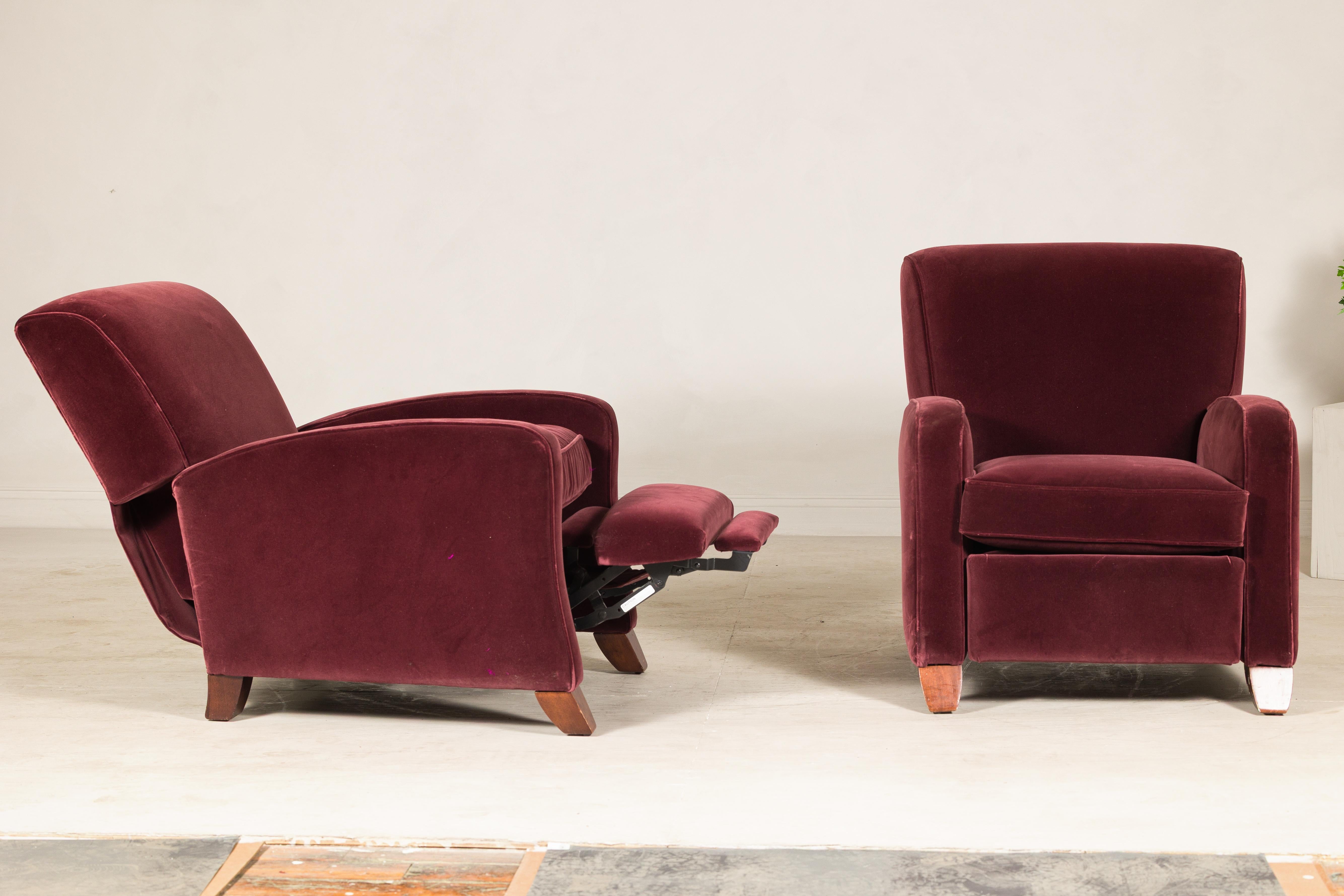 Pair of Burgundy Velvet Club Reclining Lounge Chairs by BarcaLounger - Vintage In Good Condition For Sale In Yonkers, NY
