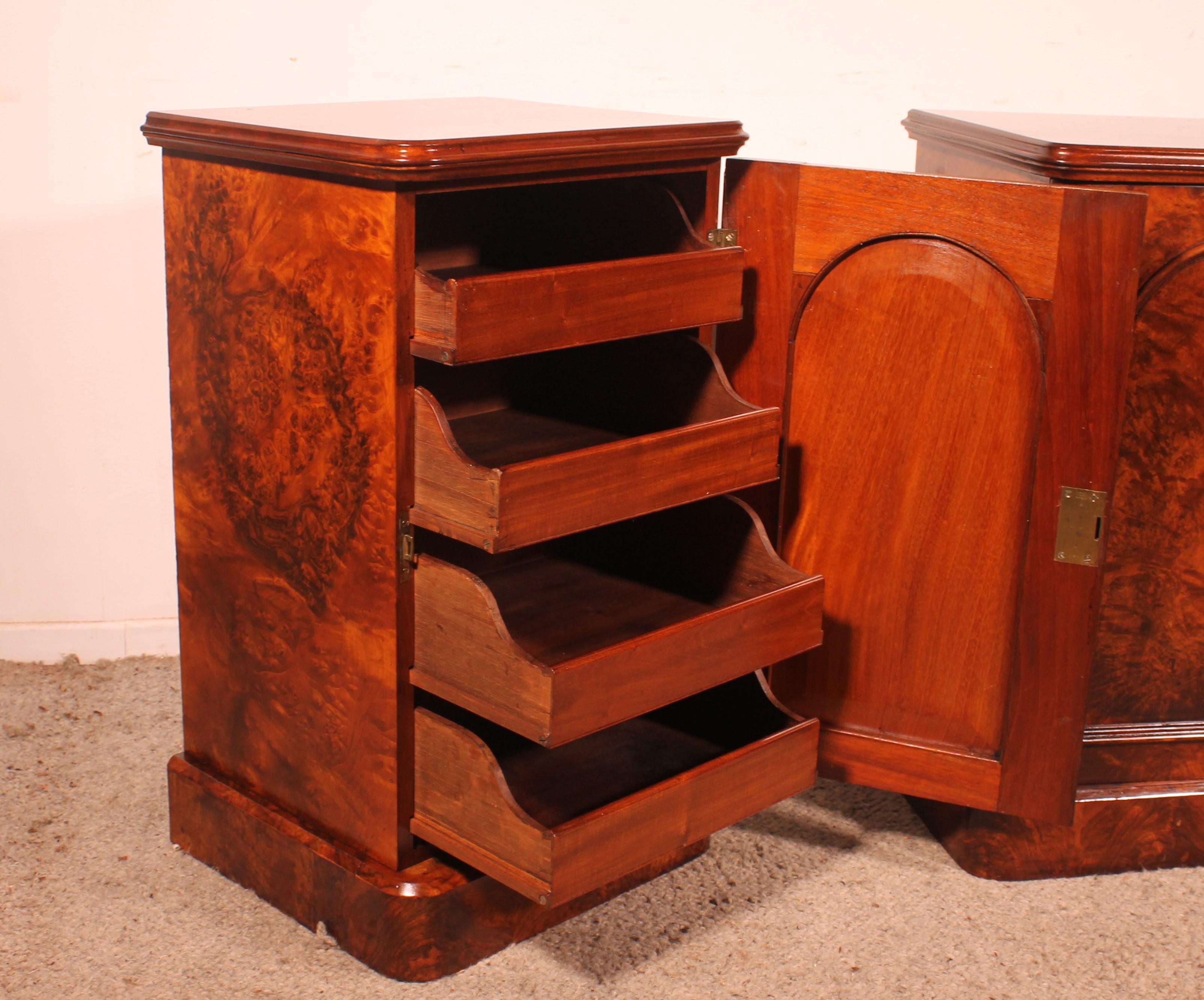 Pair Of Burl Walnut Bedside Tables - 19th Century For Sale 8