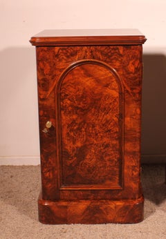 Pair Of Burl Walnut Bedside Tables - 19th Century