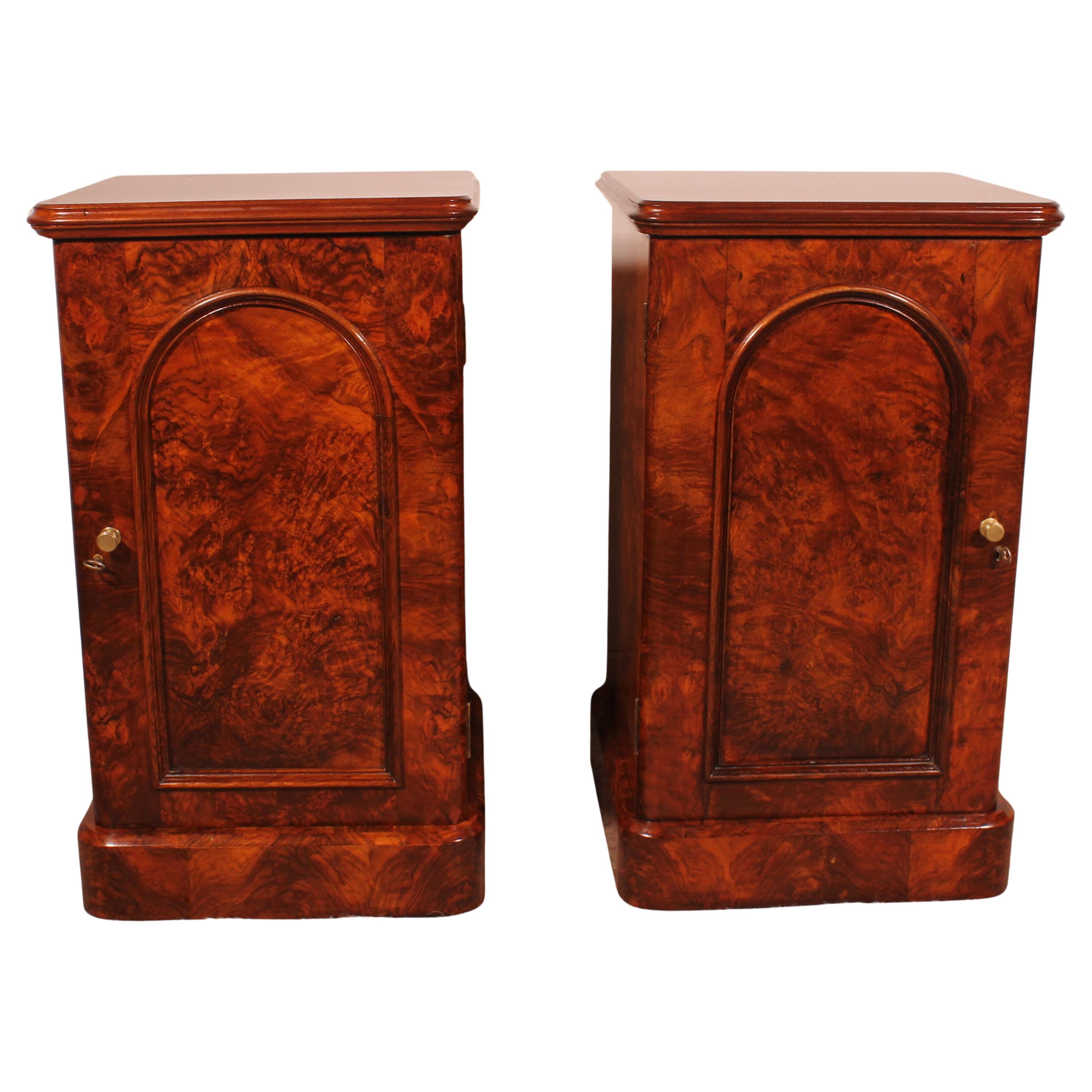 Pair Of Burl Walnut Bedside Tables - 19th Century For Sale