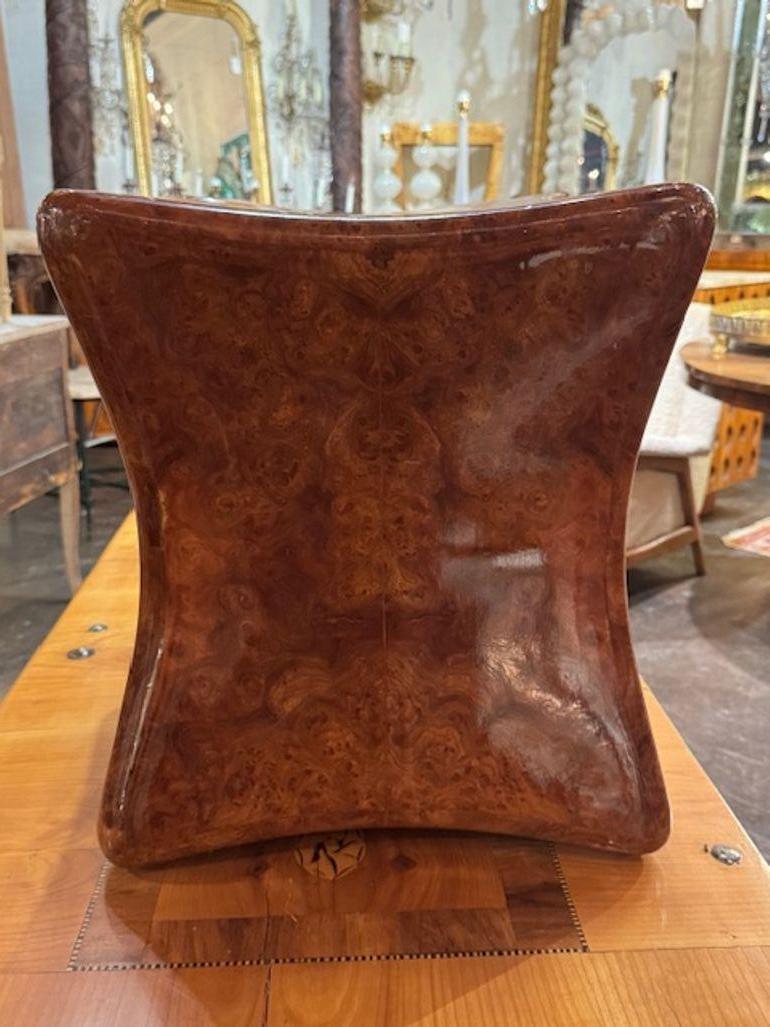 Broussin Paire de tabourets en bois de ronce de noyer en vente