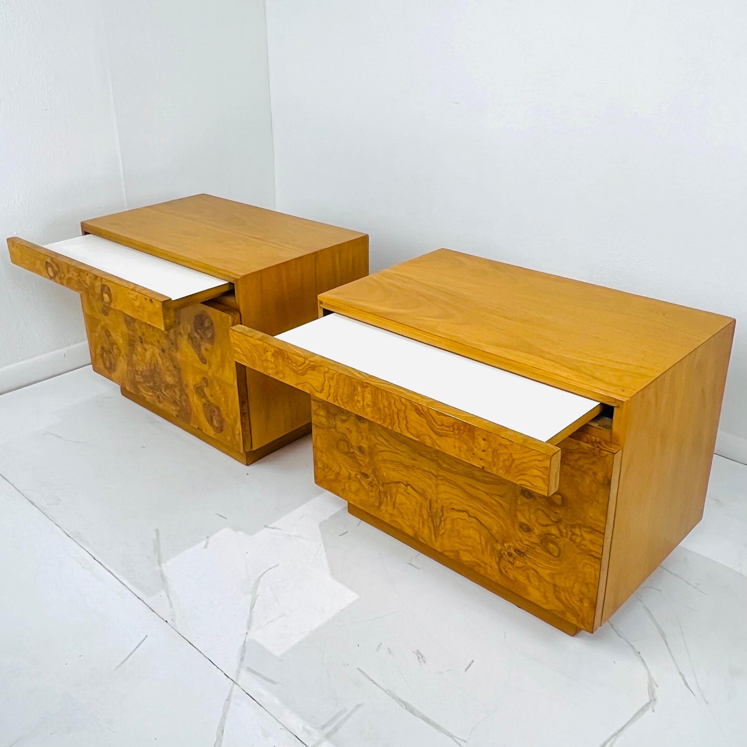 Pair of Burl Wood Nightstands by Milo Baughman for Lane For Sale 7