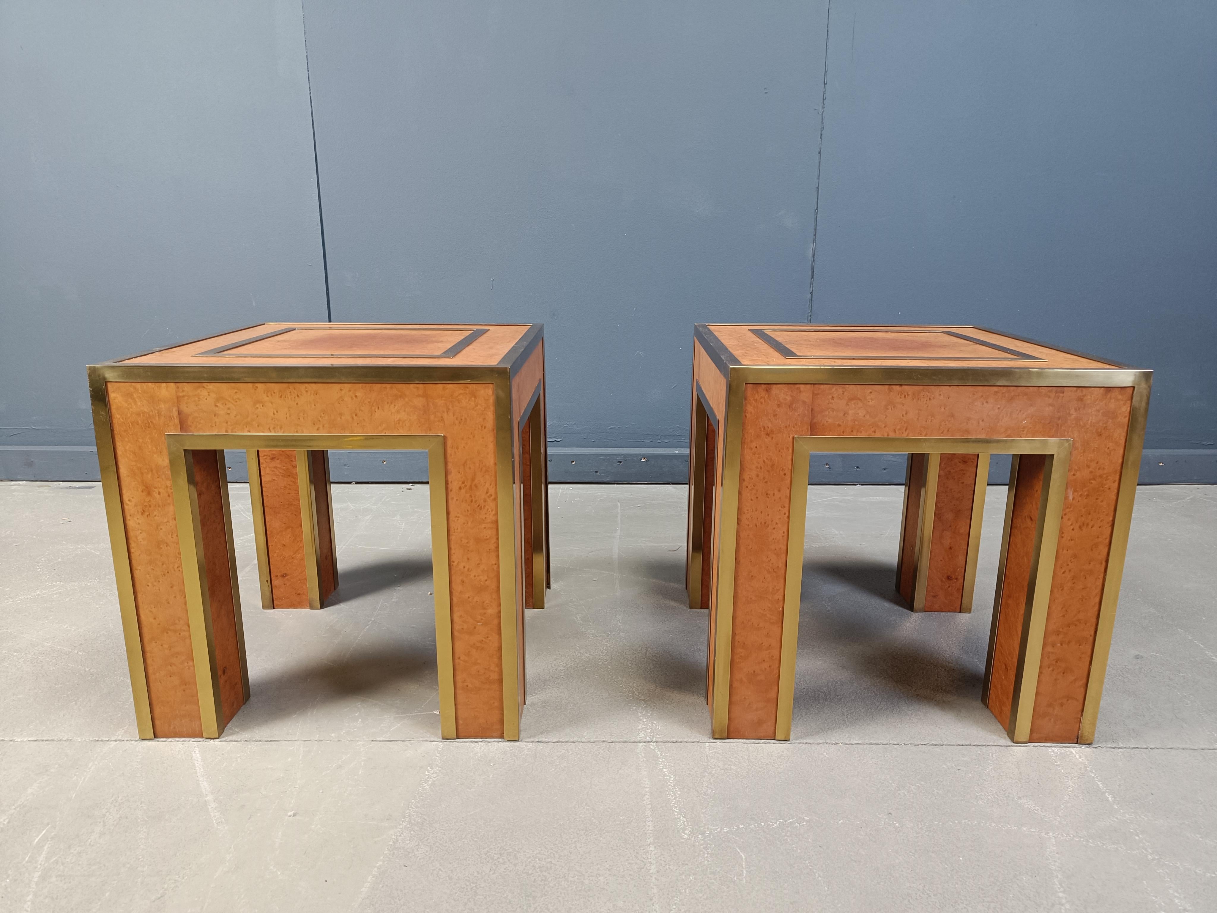 Pareja de mesas auxiliares de madera burlada, años 80 en venta 4