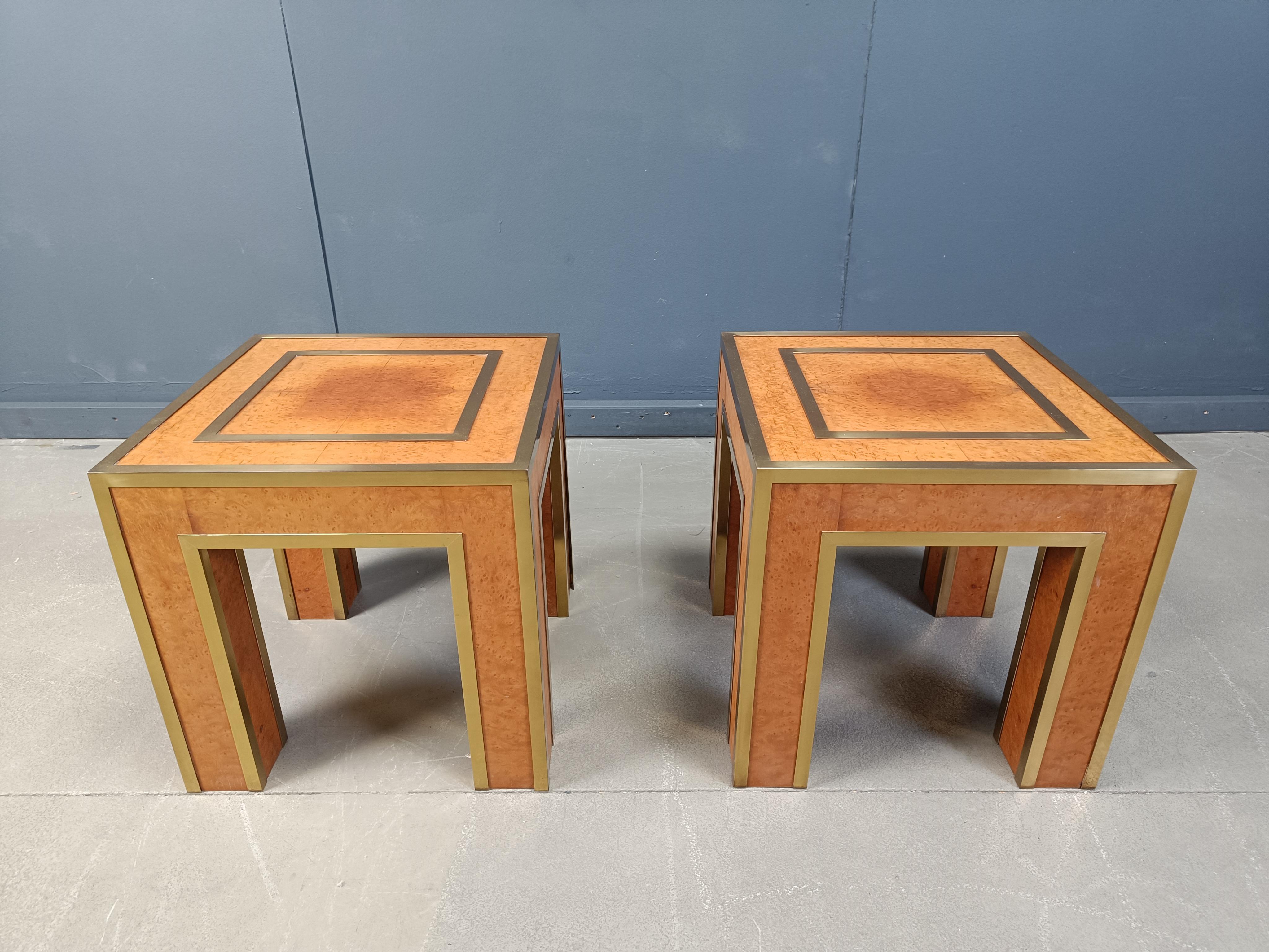 Pareja de mesas auxiliares de madera burlada, años 80 en venta 5