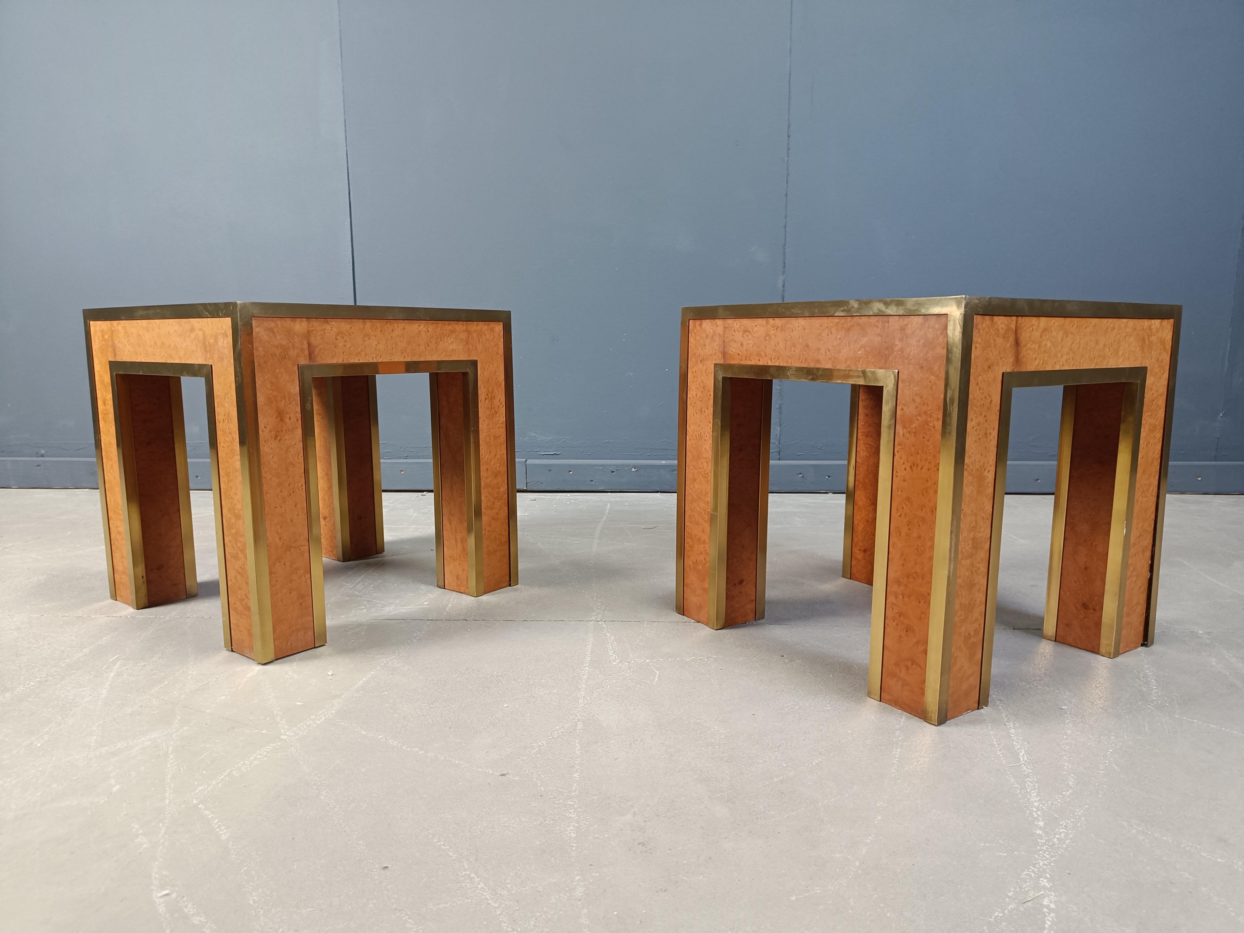 Pareja de mesas auxiliares de madera burlada, años 80 Italiano en venta