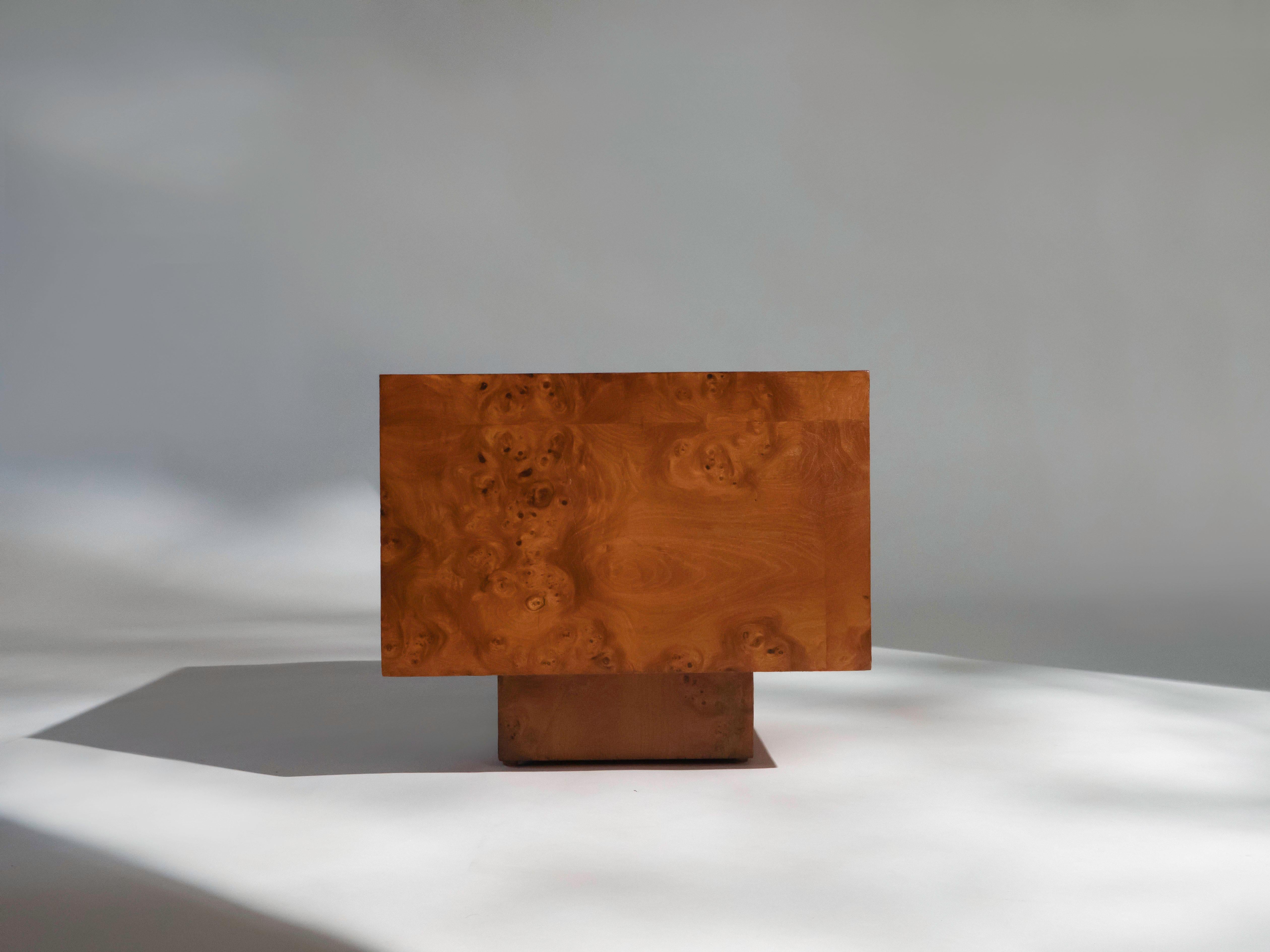 Paire de tables d'appoint cubiques en bois de ronce, vers 1970 en vente 2