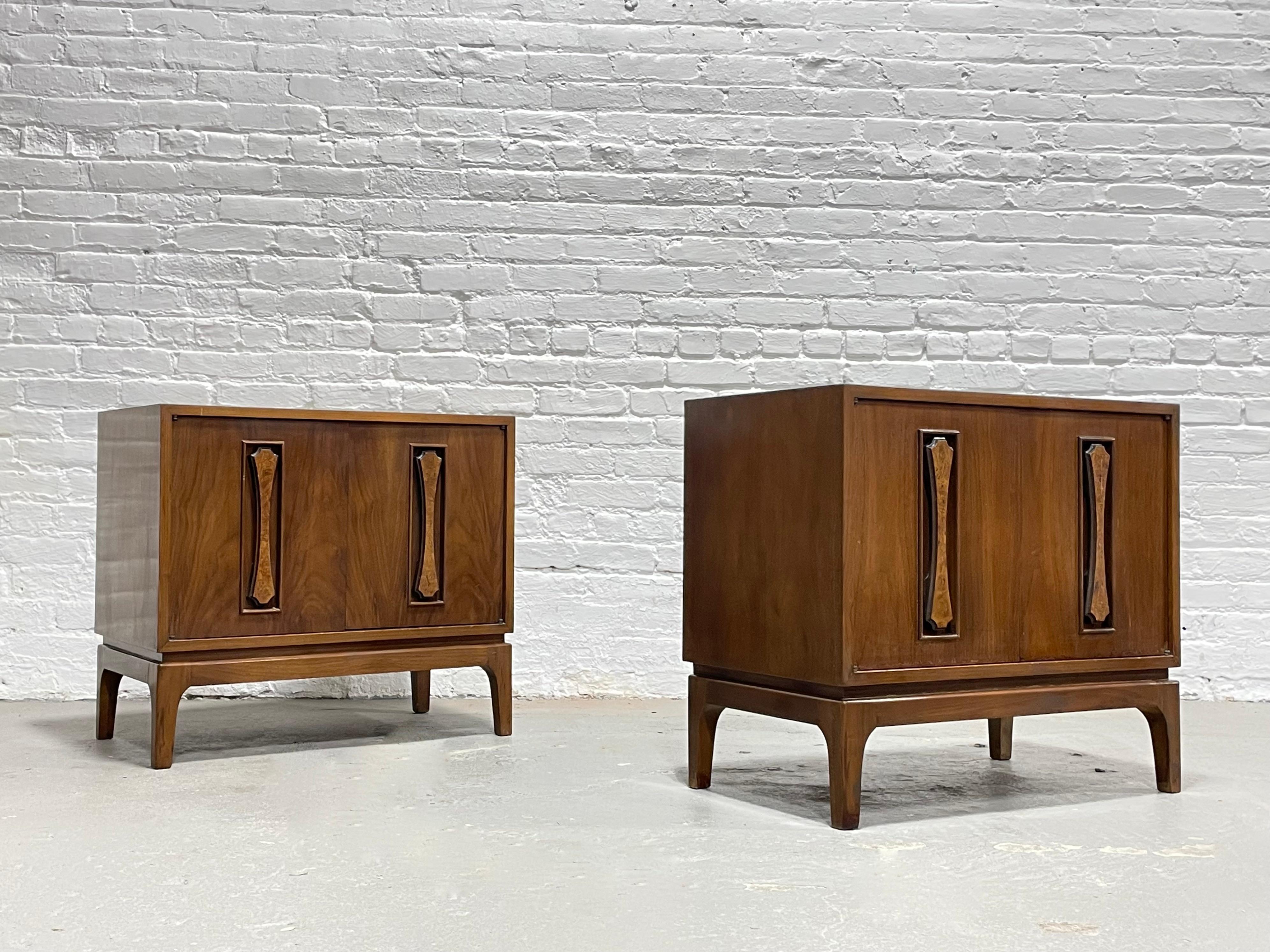 Pair of Burlwood Mid-Century Modern Walnut Nightstands / Bedside Tables, C. 1960 For Sale 2