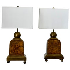 Paire de lampes de table en laiton de style Burlwood avec abat-jour sur mesure