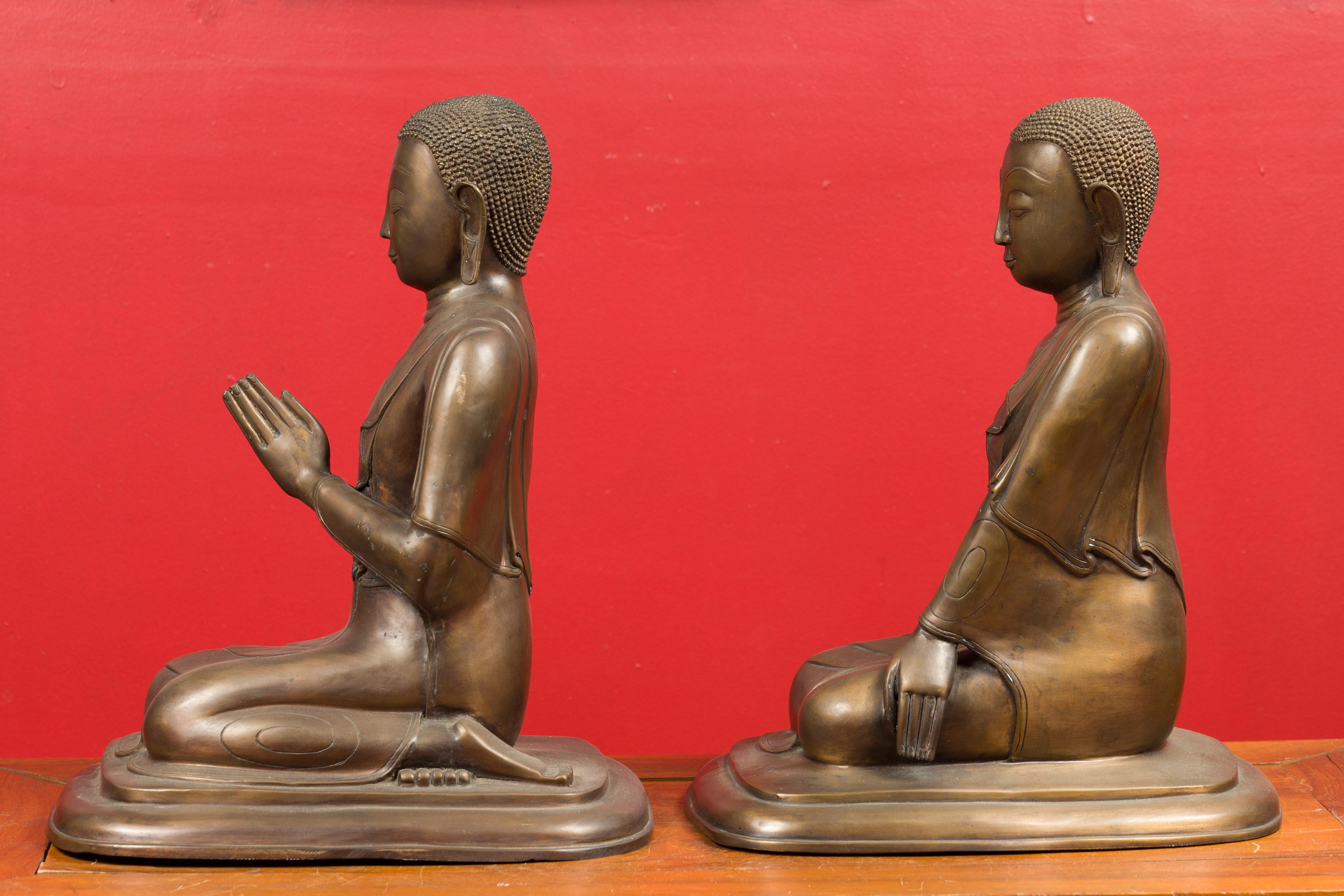 Pair of Burmese 20th Century Bronze Statues of Kneeling Buddhist Disciples In Good Condition In Yonkers, NY