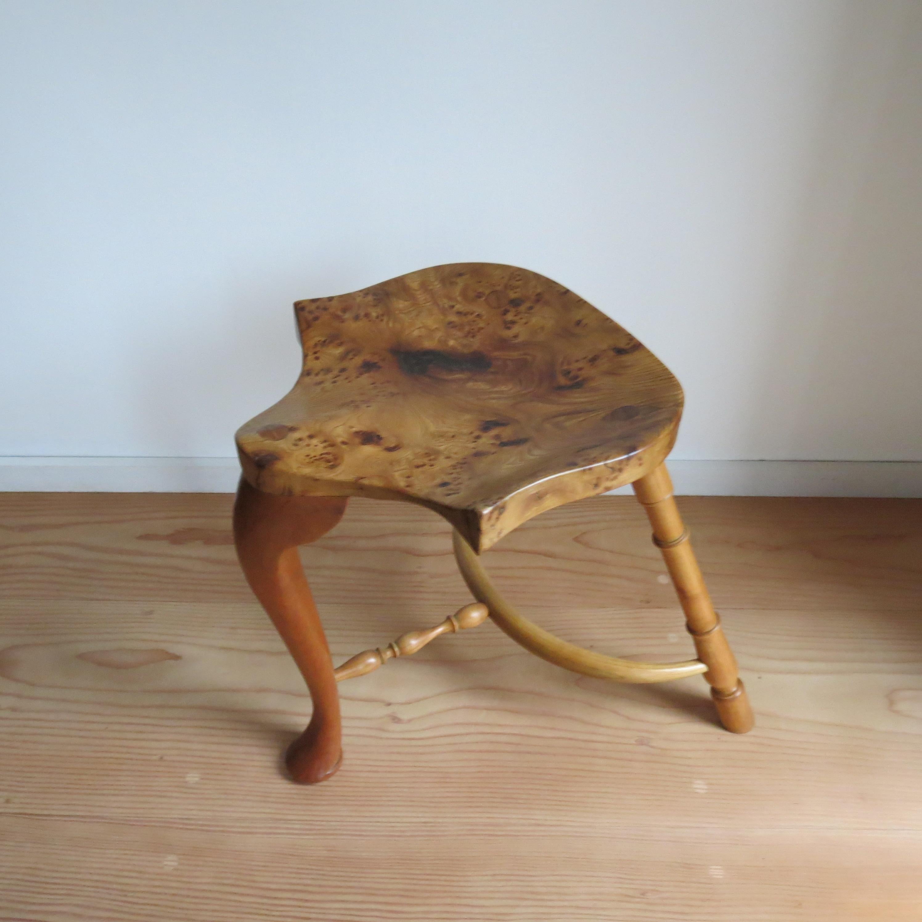 Pair of Burr Ash Three Legged Stools Bespoke Made by Stewart Linford In Good Condition In Stow on the Wold, GB