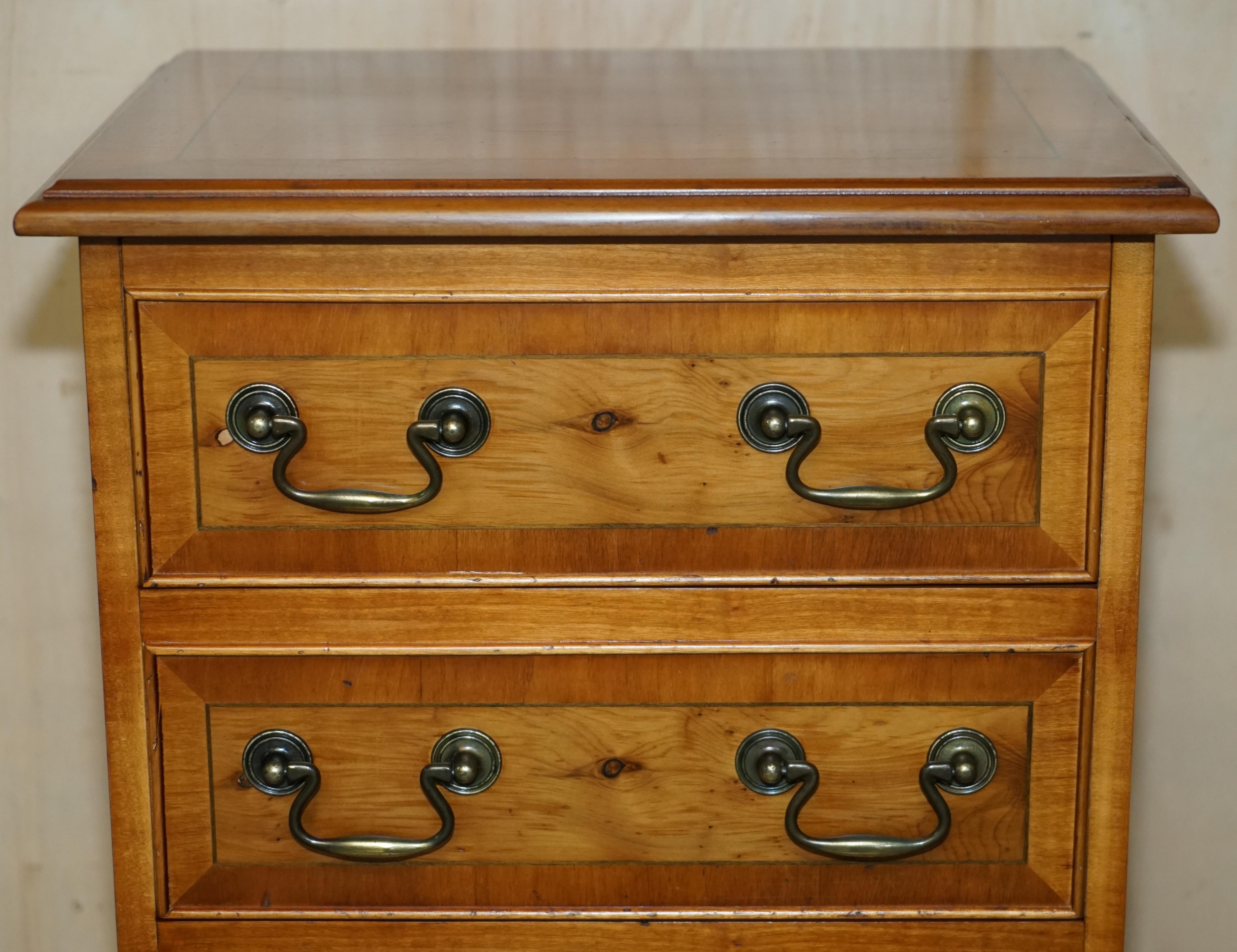 English Pair of Burr & Burl Yew Wood Nightstand Bedside Table Sized Chest of Drawers For Sale