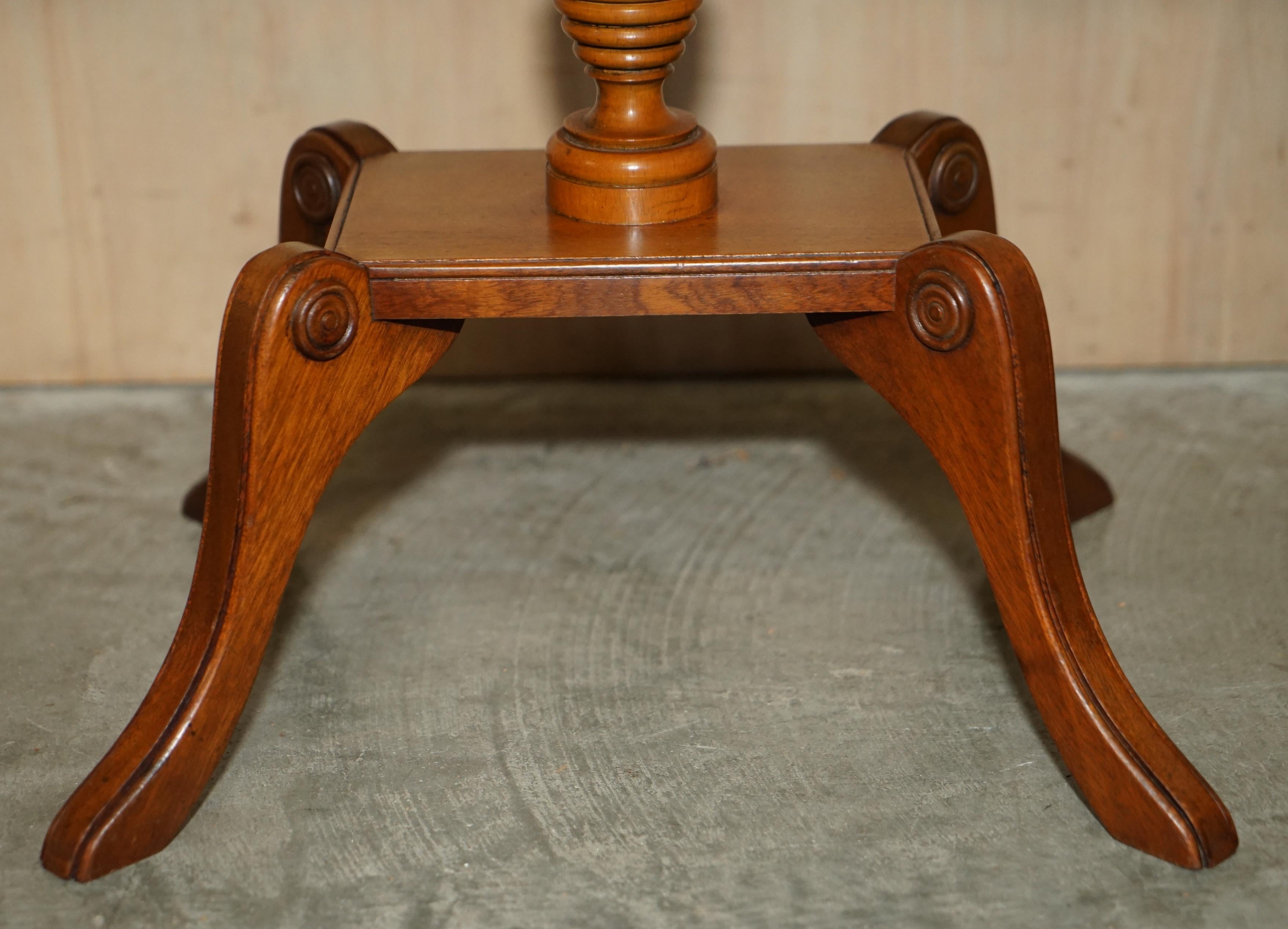 20th Century Pair of Burr Yew Wood Beresford & Hicks Side End Lamp Tables with Gallery Rail For Sale
