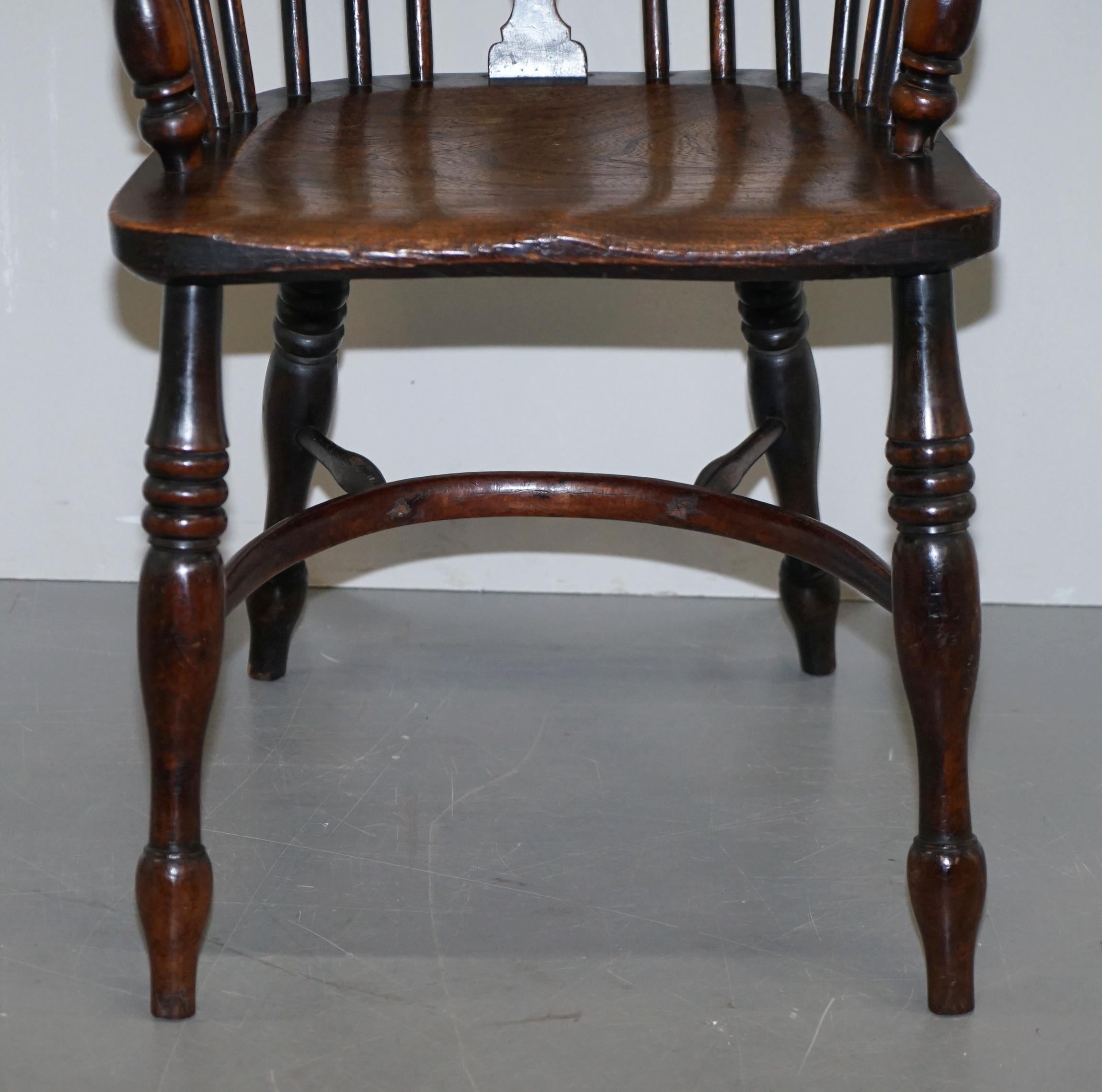 Pair of Burr Yew Wood and Elm Windsor Armchairs circa 1860 English Country House For Sale 2