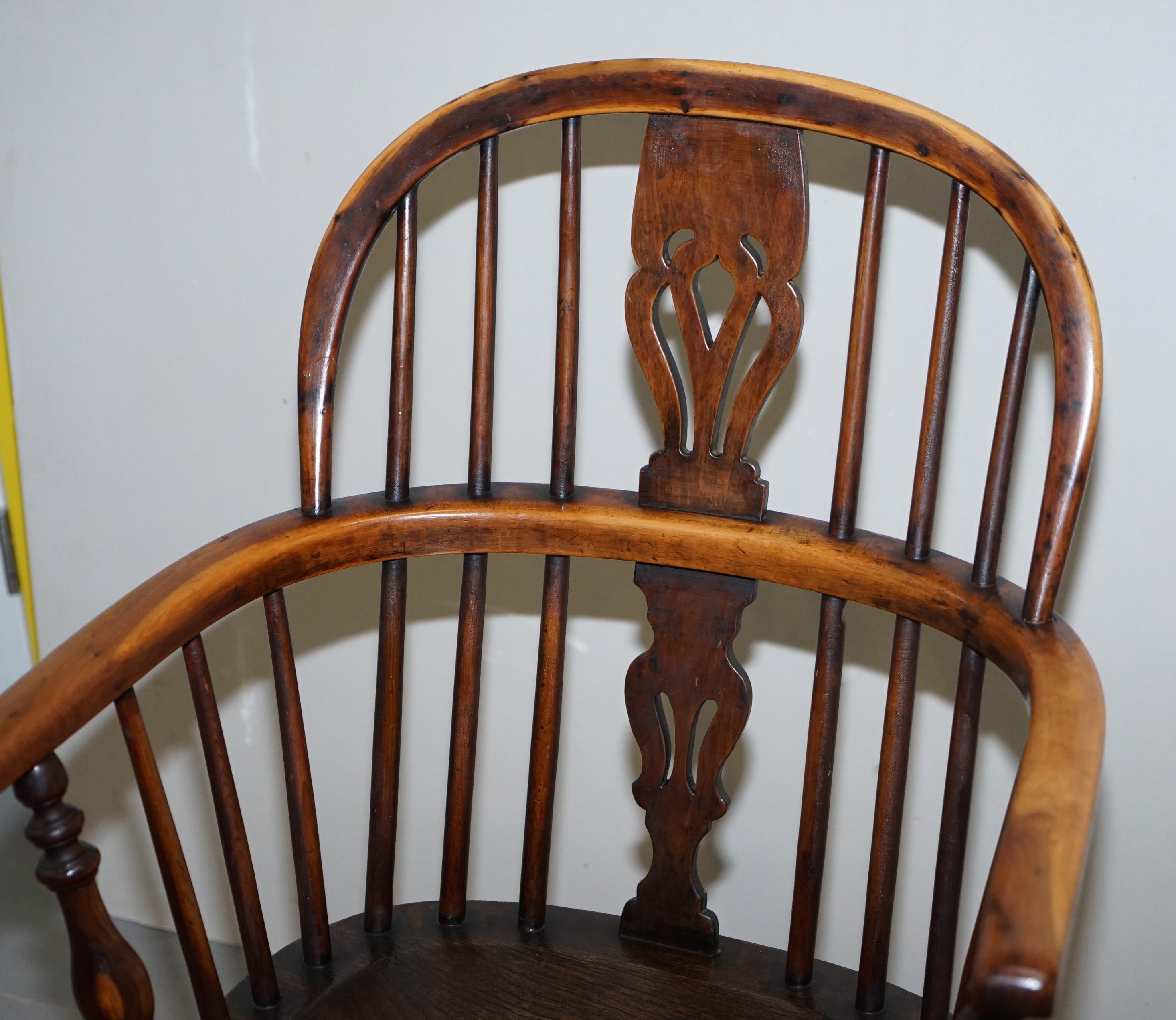 Pair of Burr Yew Wood and Elm Windsor Armchairs circa 1860 English Country House For Sale 8