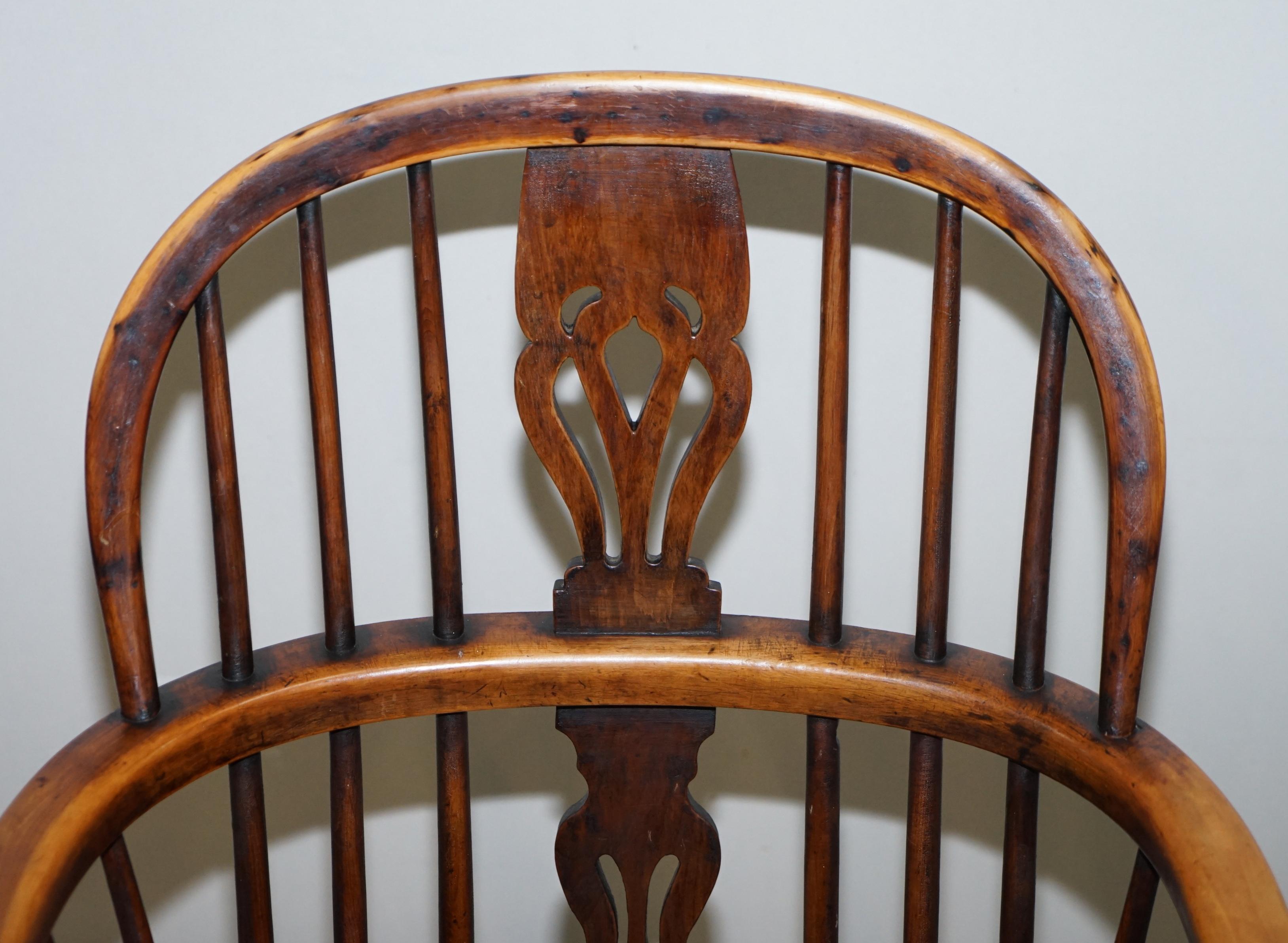 Pair of Burr Yew Wood and Elm Windsor Armchairs circa 1860 English Country House For Sale 9