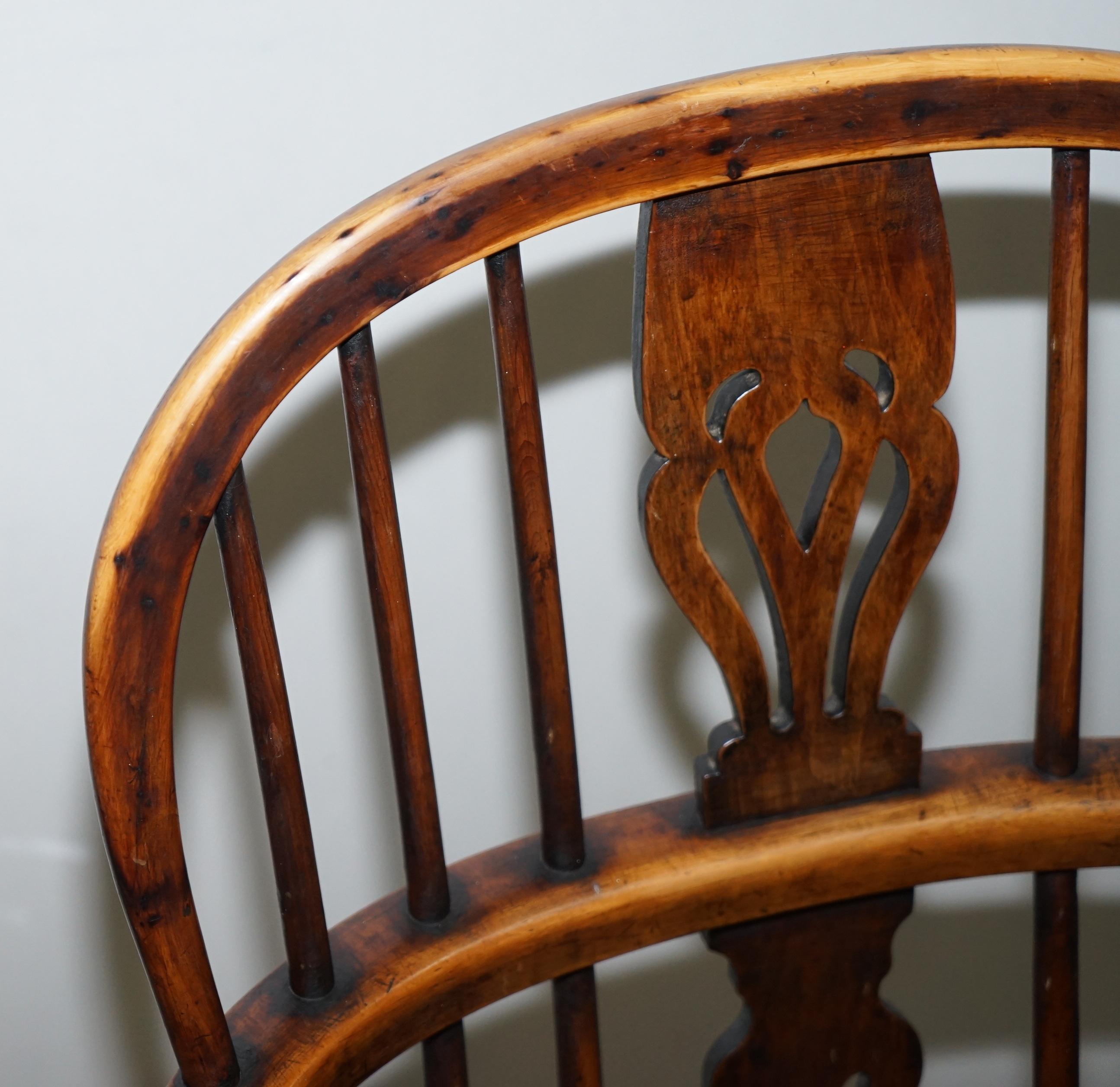 Pair of Burr Yew Wood and Elm Windsor Armchairs circa 1860 English Country House For Sale 10