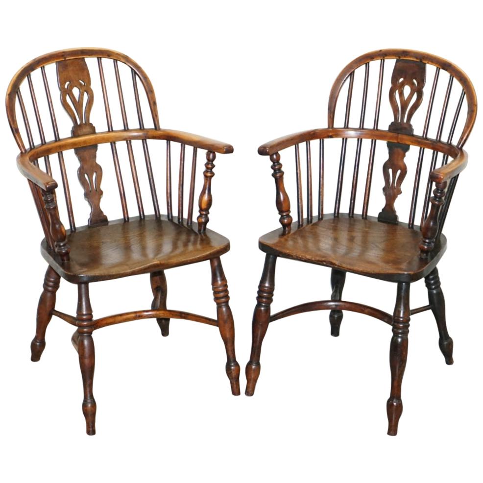 Pair of Burr Yew Wood and Elm Windsor Armchairs circa 1860 English Country House For Sale