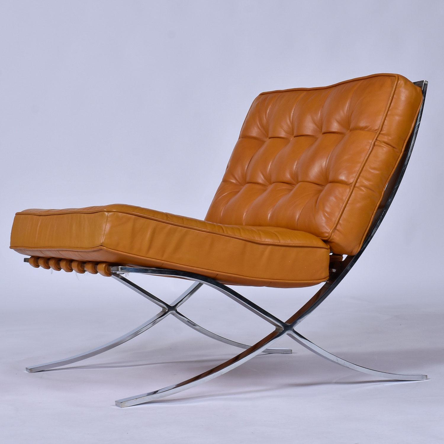 Paire de chaises Barcelona en cuir caramel et chrome en vente 7