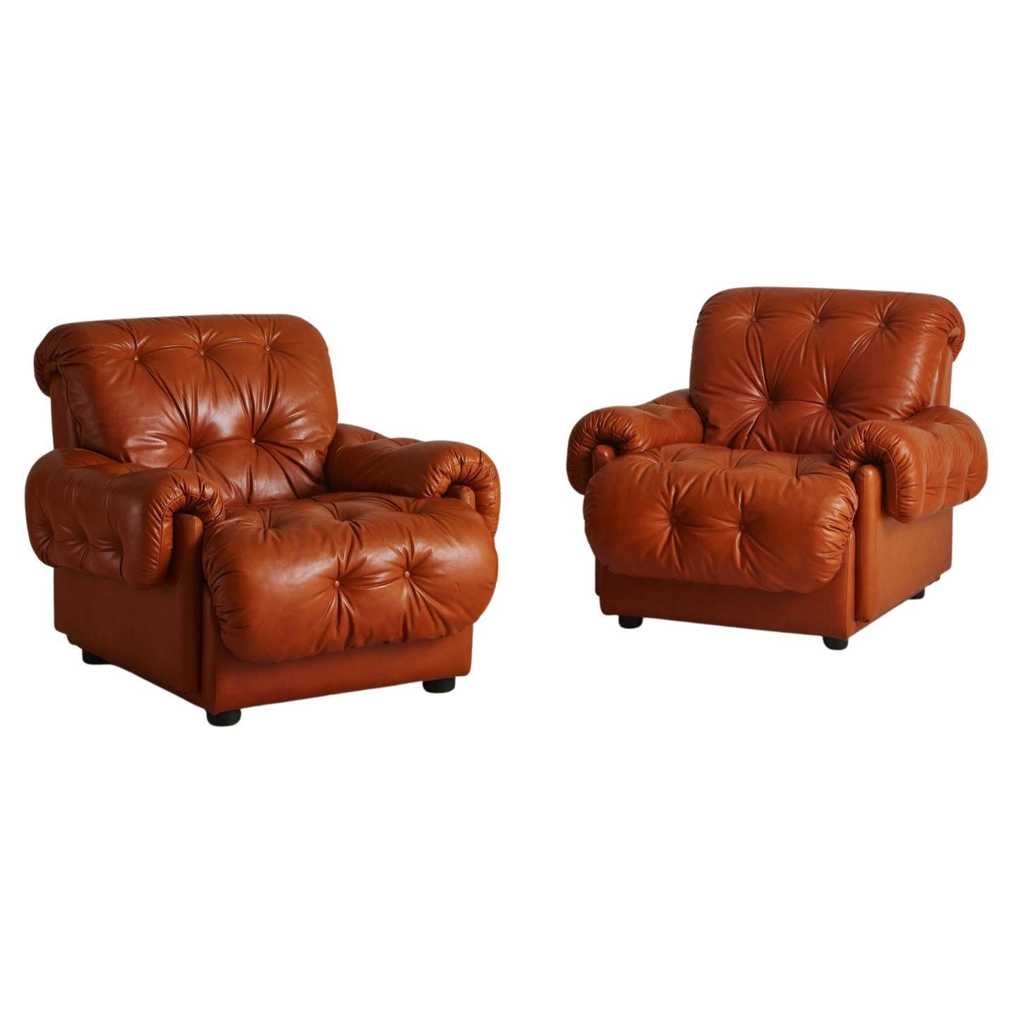 Pair of Button Tufted Cognac Leather Lounge Chairs, Italy, 1960s