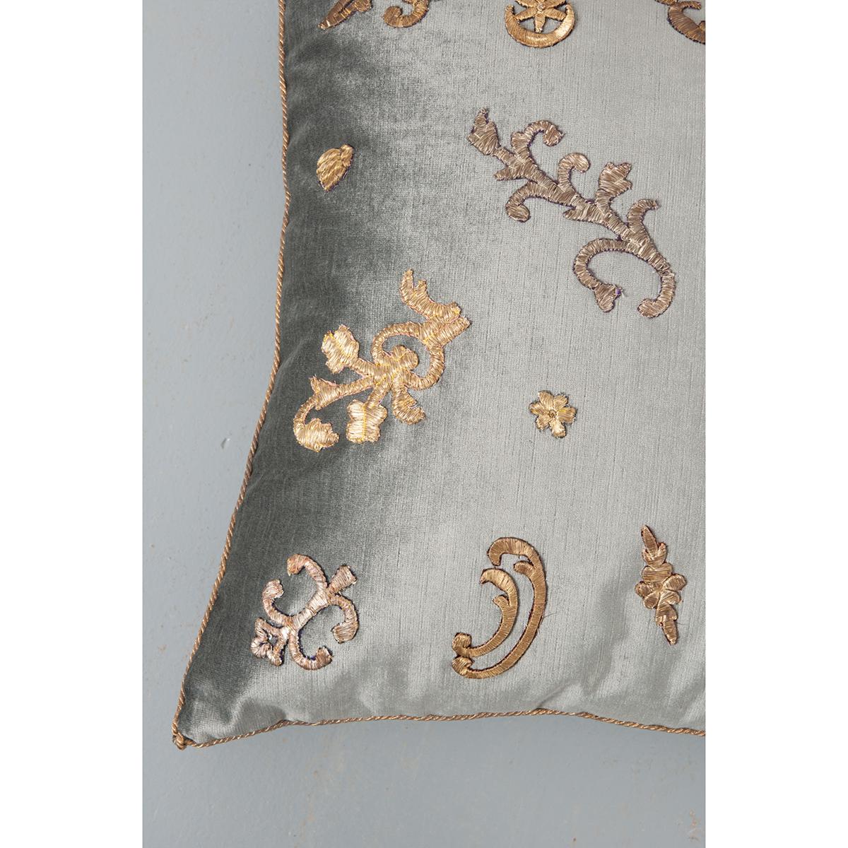 Pair of B.Viz Design Textile Pillows 4