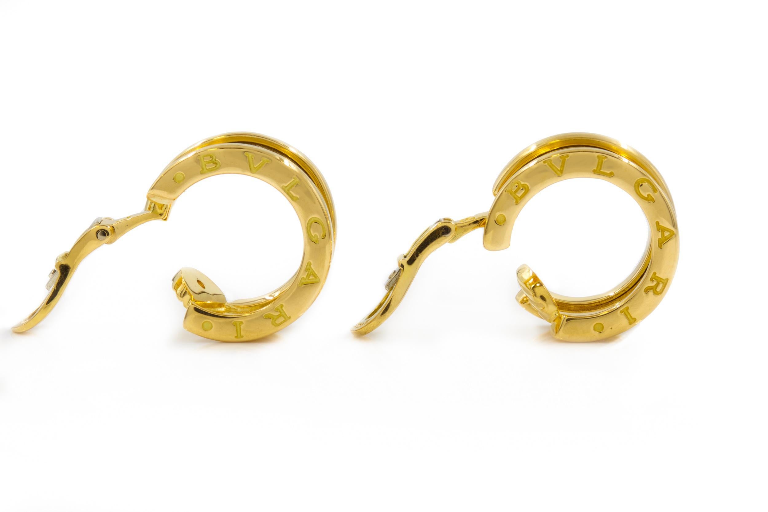 Pair of Bvlgari 18K Yellow Gold B.Zero1 Hoop Earrings In Good Condition In Shippensburg, PA