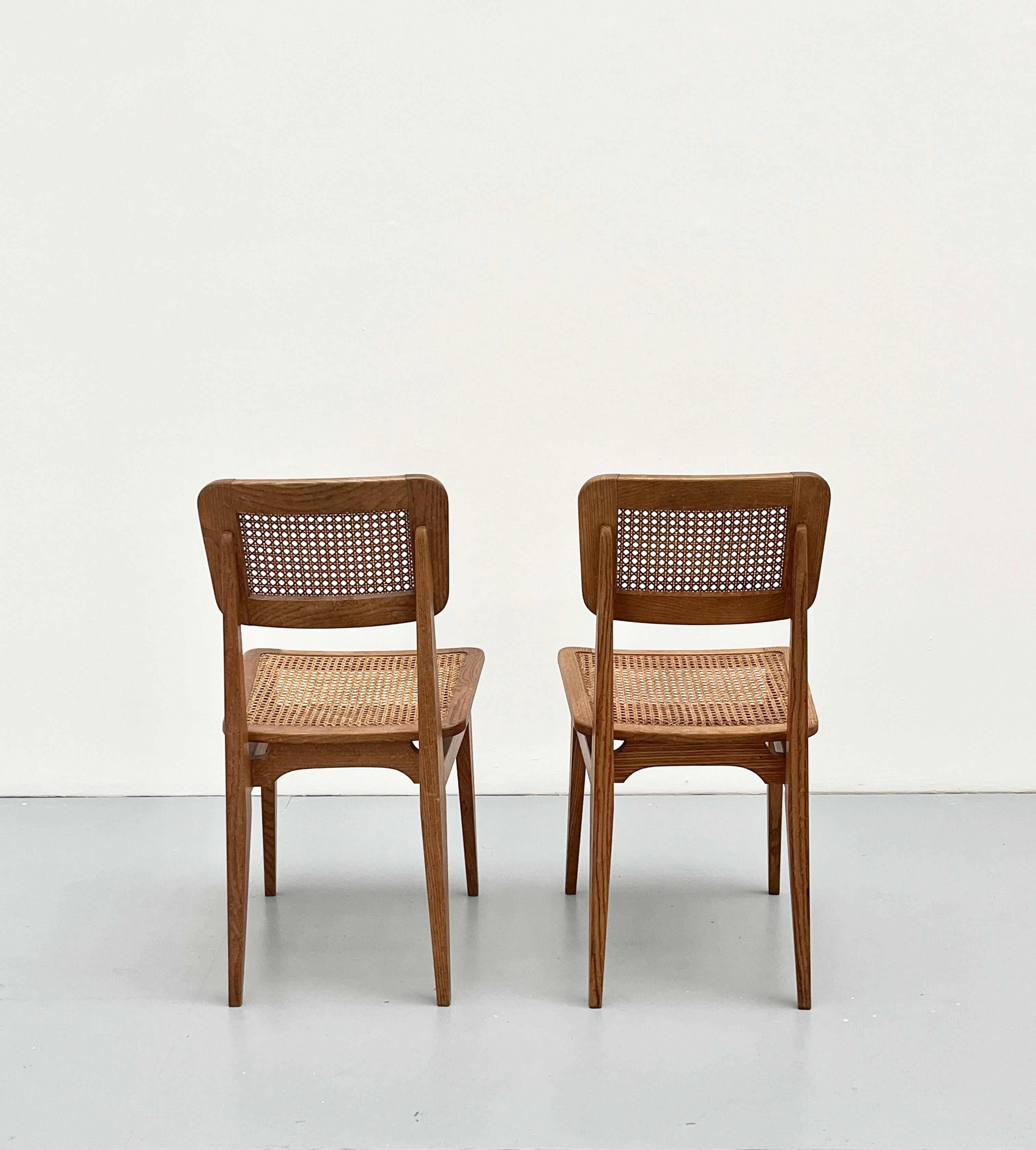 Oak Pair of C chairs by Marcel Gascoin, ARHEC edition, 1947 For Sale