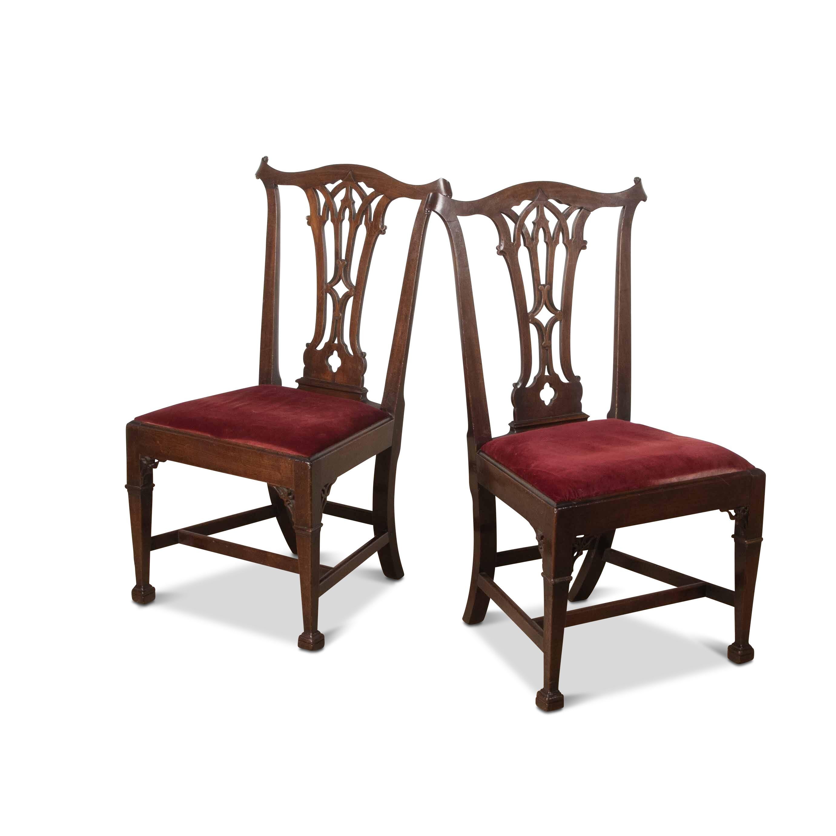 English Pair of C18th Mahogany Side Chairs For Sale