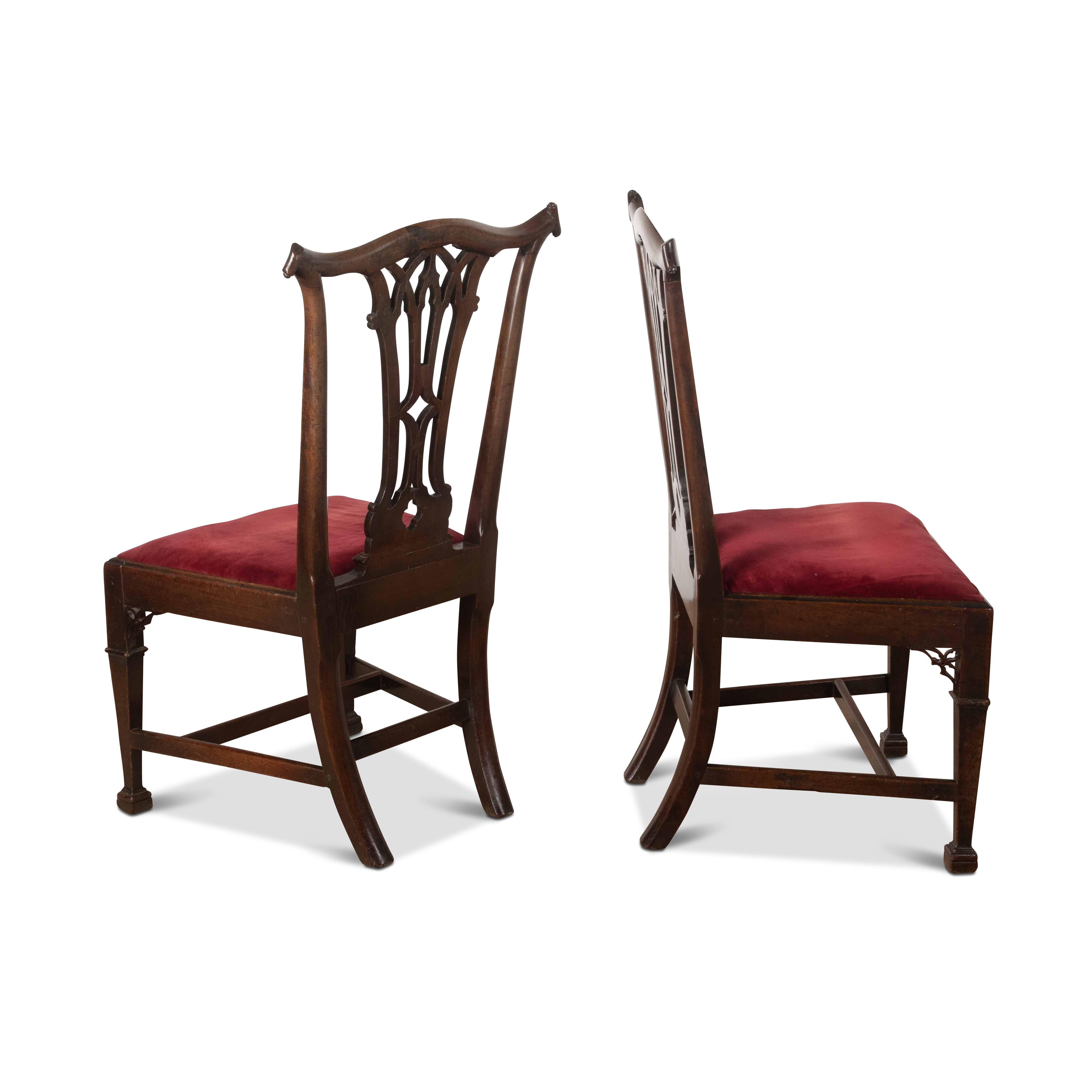 Carved Pair of C18th Mahogany Side Chairs For Sale