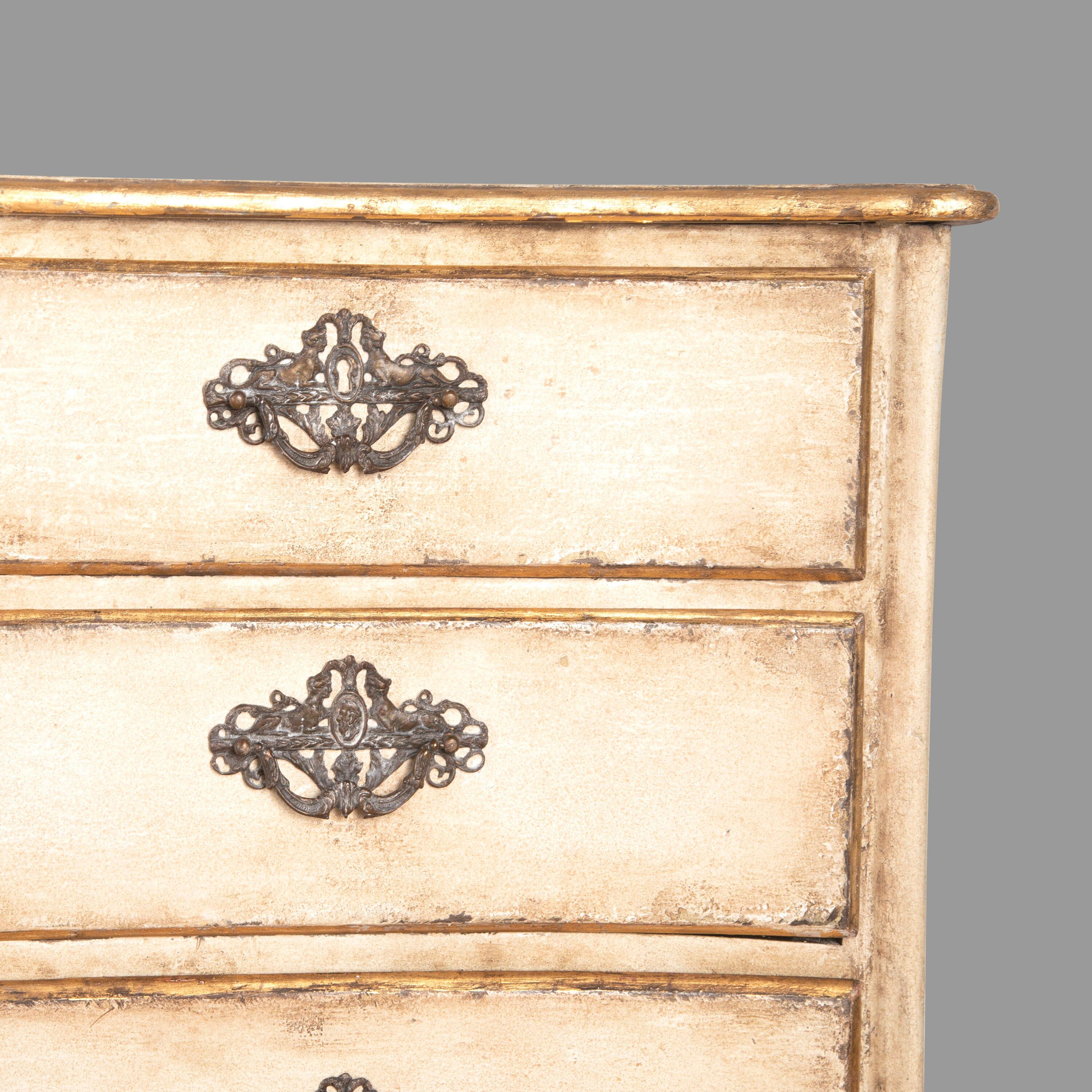 Mid-18th Century pair of C18th Portuguese serpentine decorated commodes  For Sale