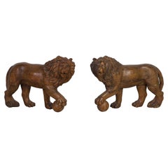 Paire de Lions Médicis sculptés datant du 19e siècle