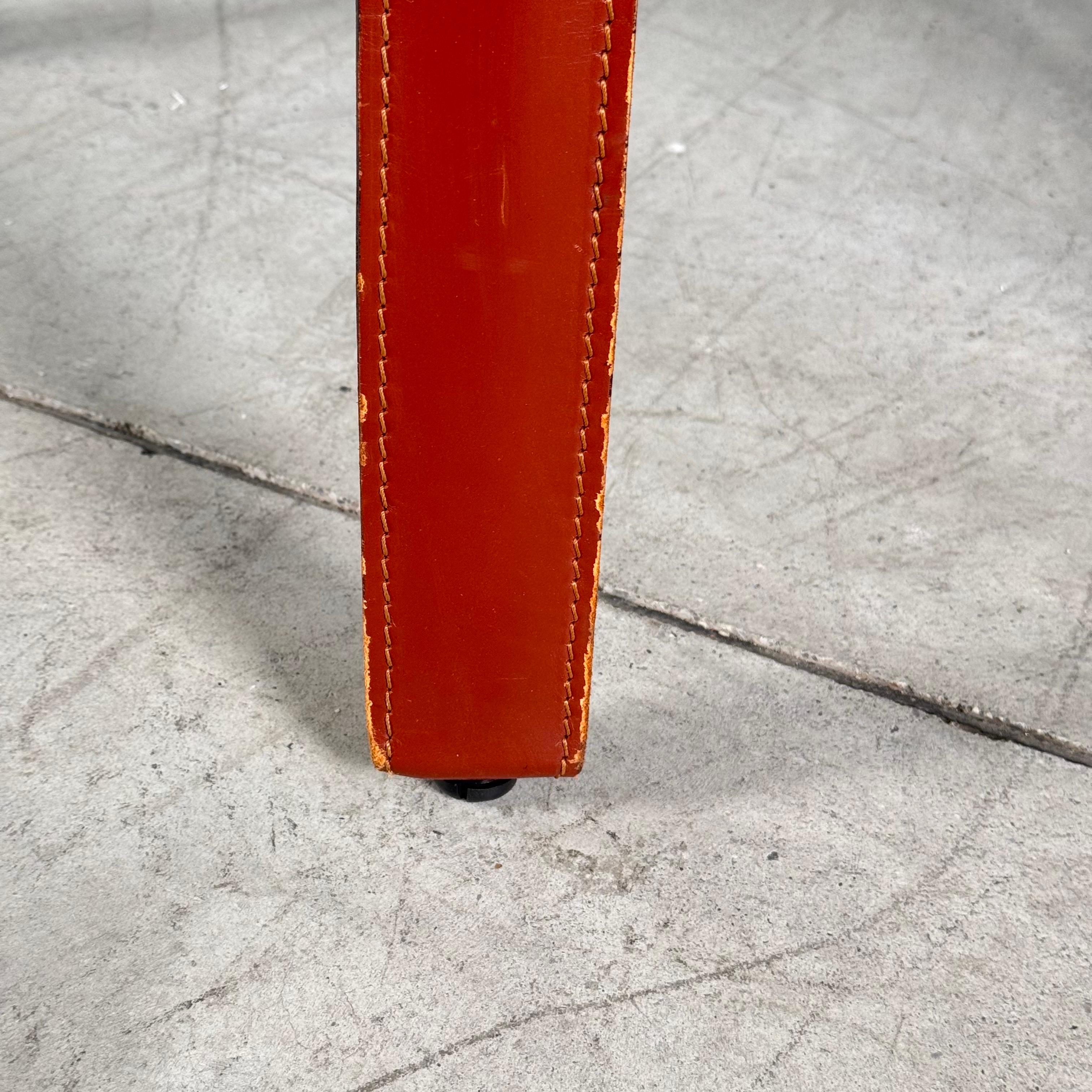 Ein Paar CAB 413 Sessel von Mario Bellini für Cassina in original bulgarischem Rot im Angebot 7